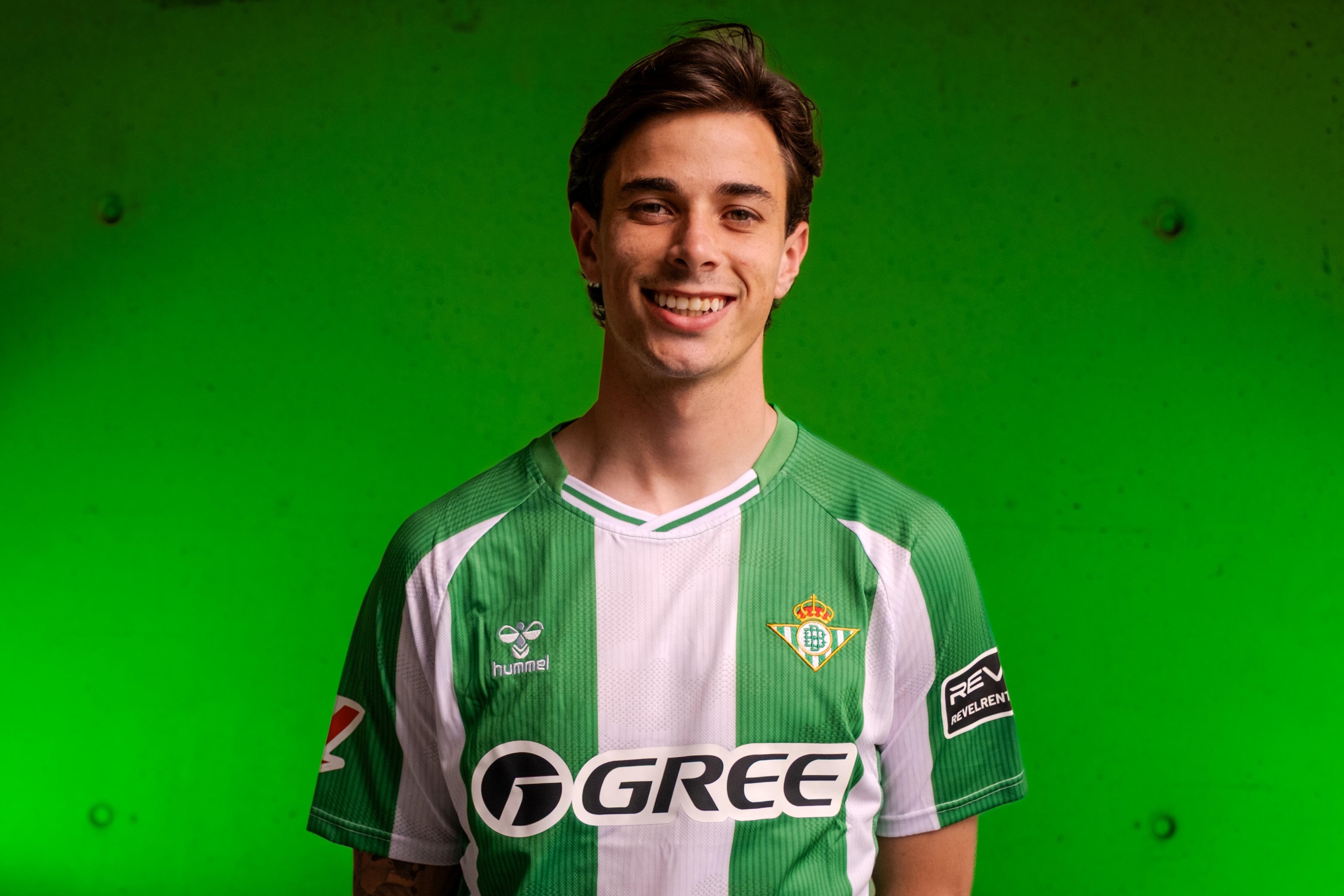 Valentín Gómez fue presentado como nuevo refuerzo de Betis