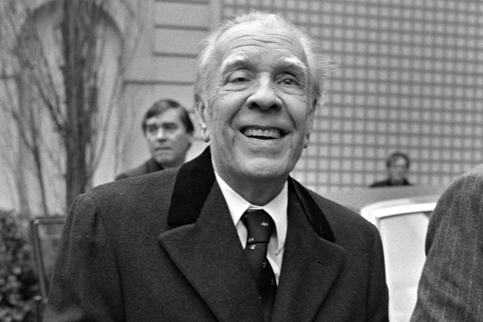 Jorge Luis Borges: “La emoción es necesaria para la creación artística”