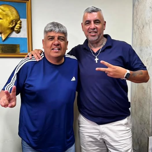 Pablo Moyano junto con Gustavo Ferreira, el delegado de camioneros agredido por otra facción del gremio