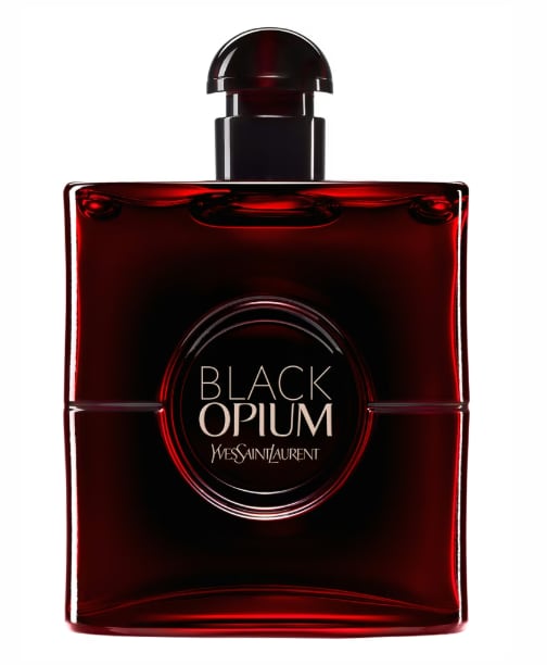 El Black Opium Over Red de Yves Saint Laurent agrega las cerezas como ingrediente principal