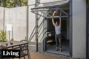 Visitamos la casa muy bien pensada, sustentable y contemporánea de un amante del diseño