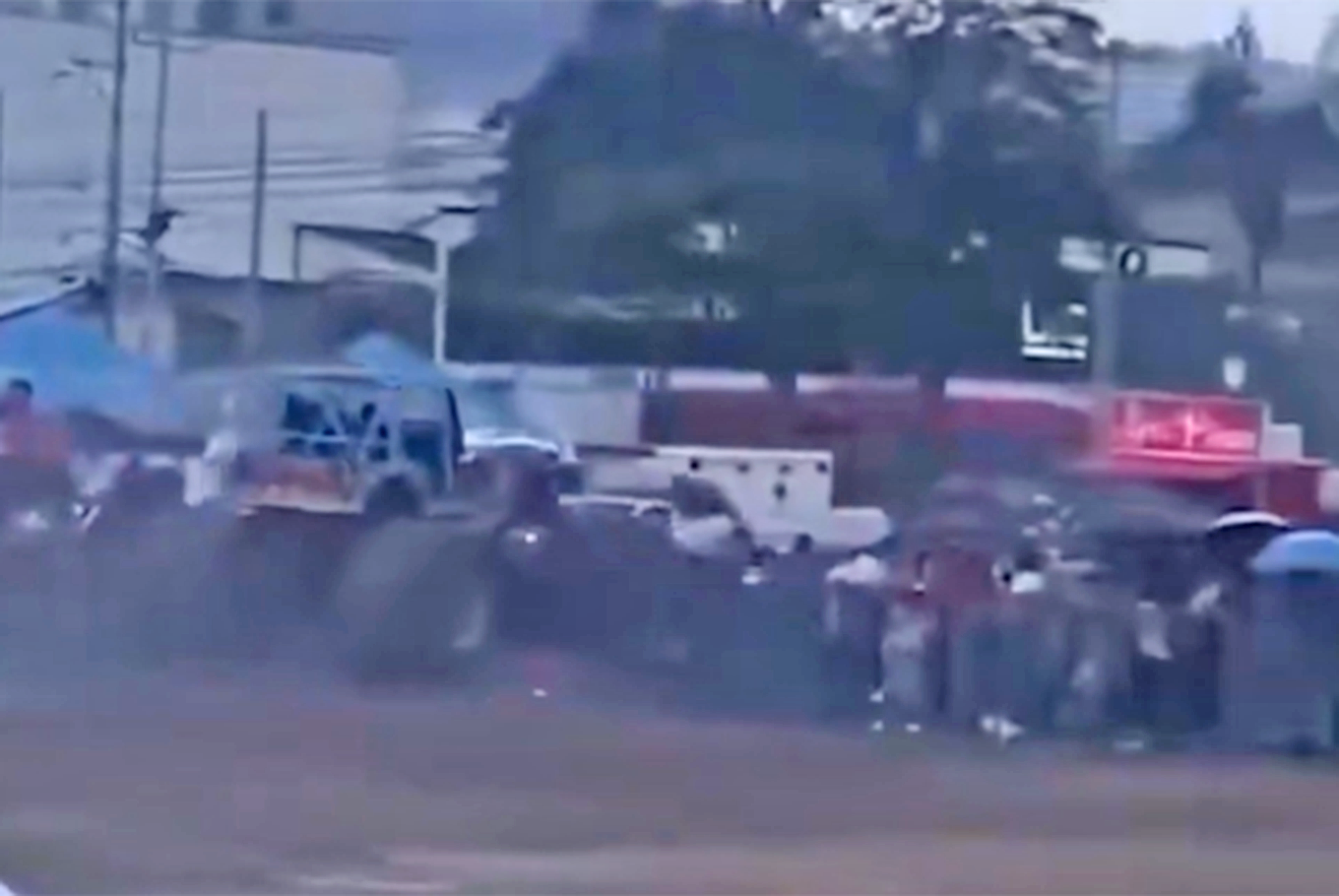 Monster Truck en Colombia: un camión fuera de control atropelló a 40 personas y mató a tres