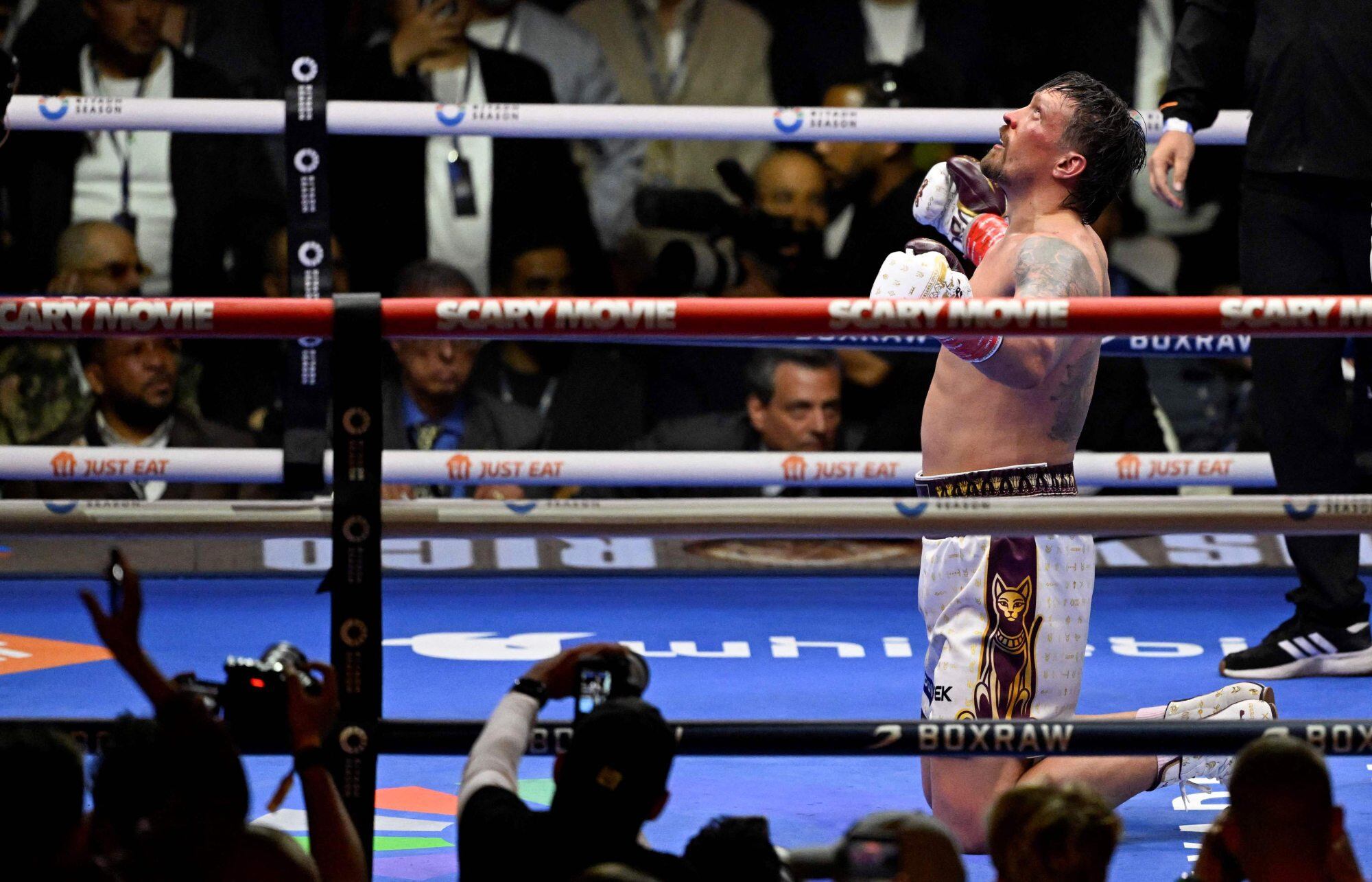 Usyk remontó una pelea adversa y evitó una sorpresa histórica en las pirámides egipcias