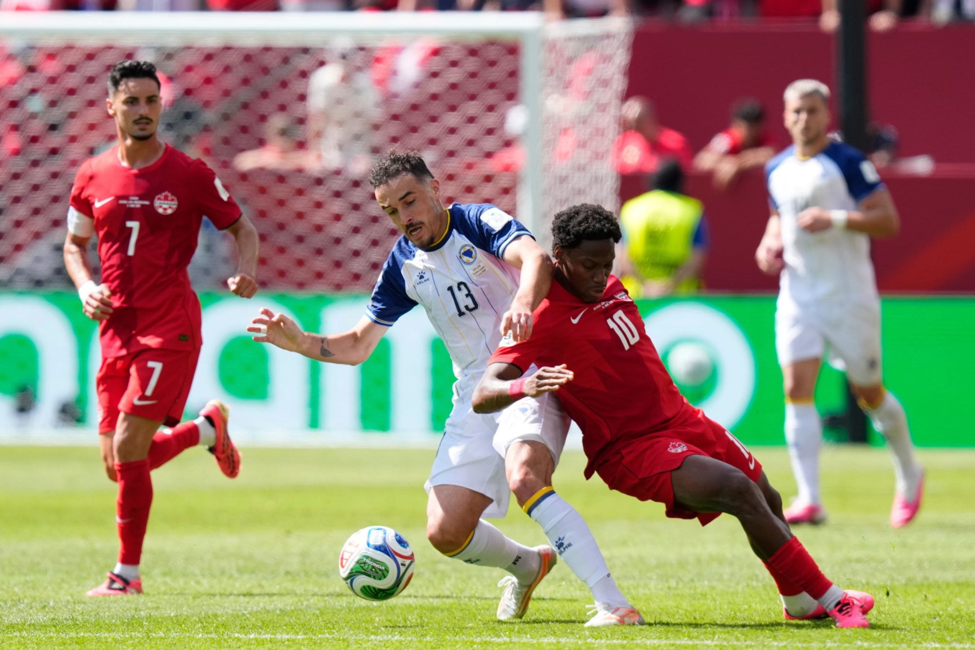 Canadá y Bosnia empataron en Toronto