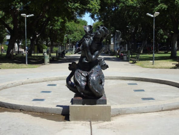 Una plaza y el eco de otras infancias