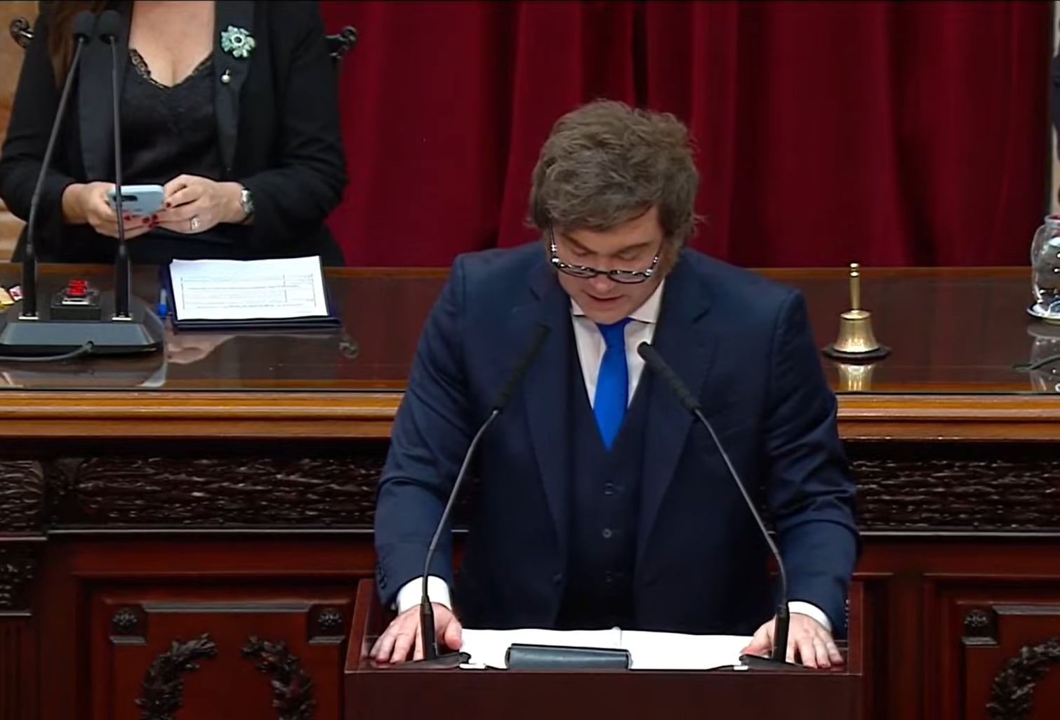 Manuel Adorni, tras el frío saludo de Milei y Villarruel: “La vicepresidenta no es parte del Gobierno”