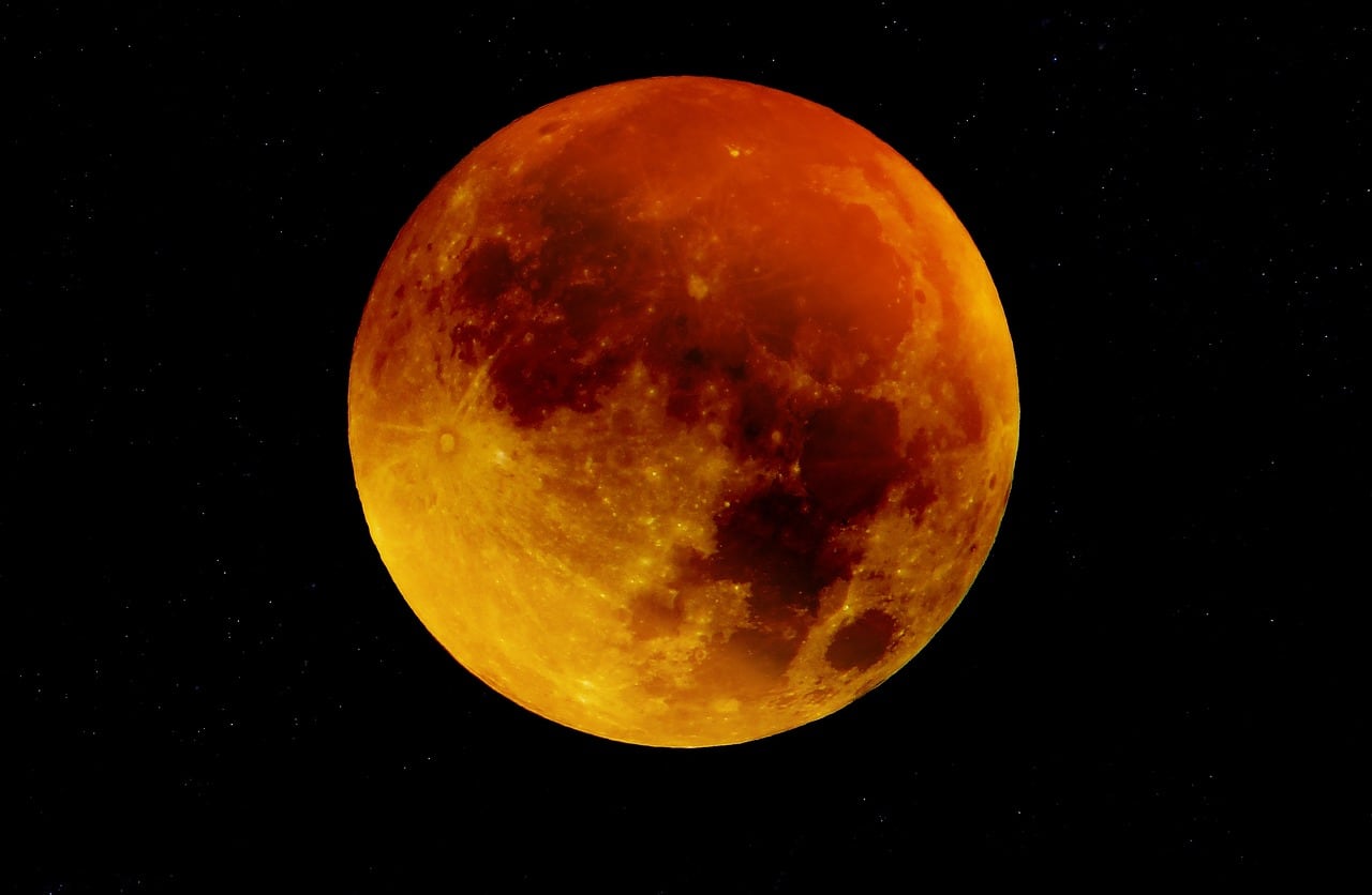 La Luna de Sangre de 2026 se registrará el próximo 3 de marzo y será visible en EE.UU. y otras partes del mundo (ARCHIVO)
