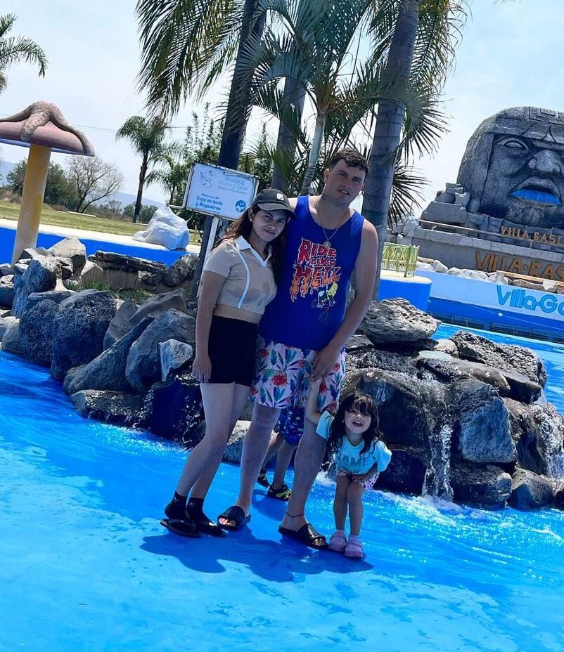 Junto a su esposa mexicana y su hija de tres años, Mario Robles construyó su vida en México antes de intentar cruzar a Estados Unidos en busca del “sueño americano”