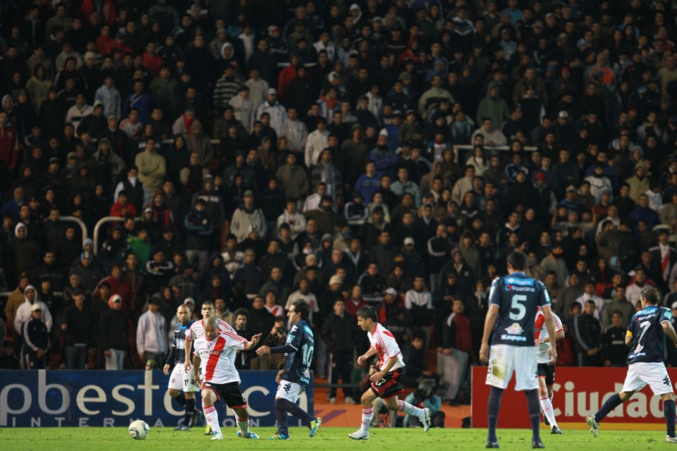 Independiente Rivadavia y River en Mendoza, el partido que inauguró el modismo