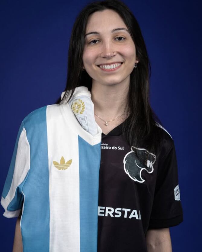 Lucía Dubra, también conocida como Lulitenz