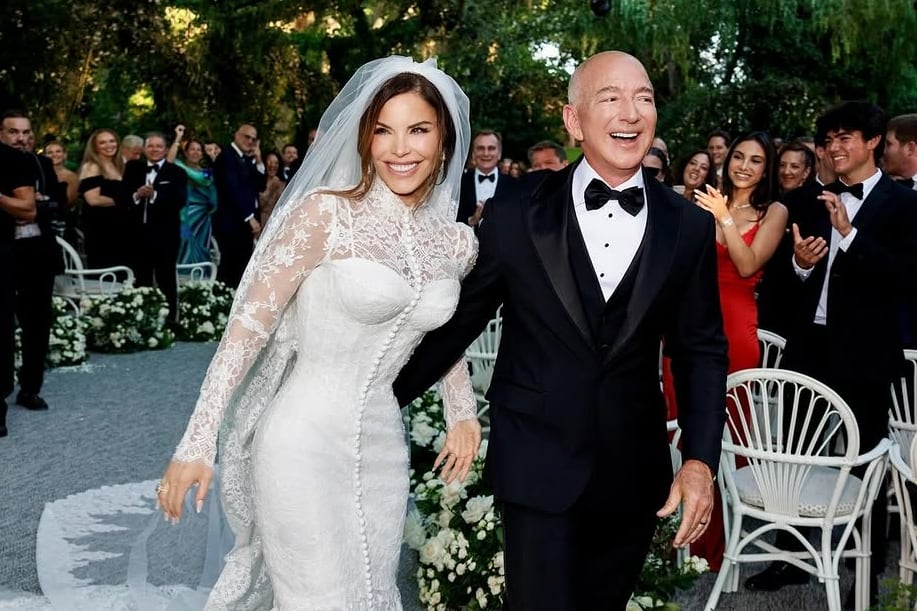 Lauren Sánchez y Jeff Bezos ya son marido y mujer