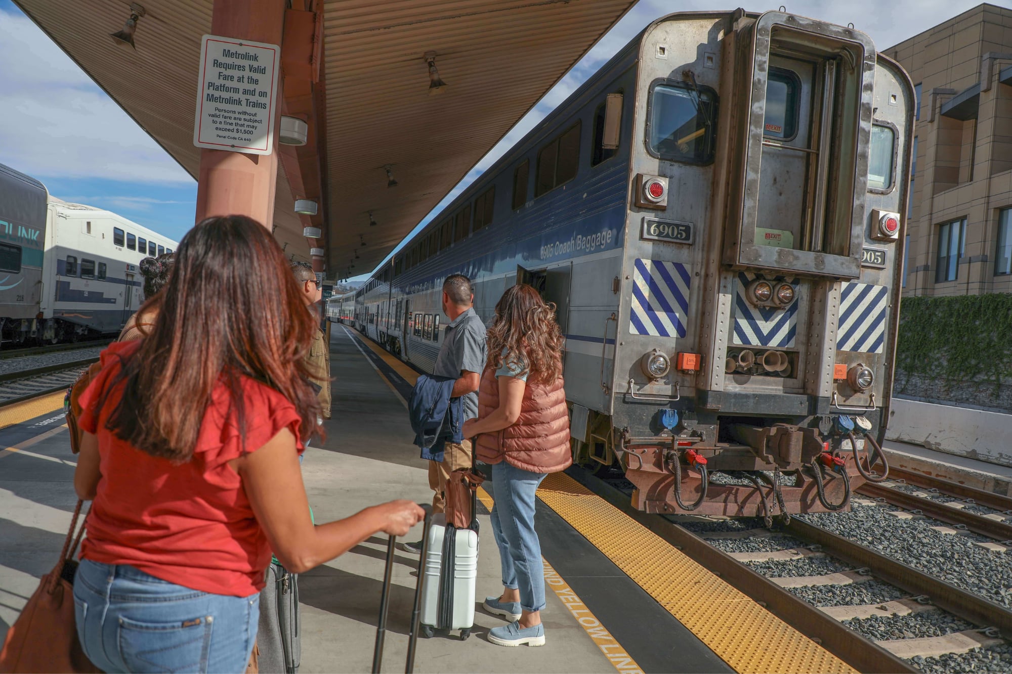 La ruta ferroviaria permite a los espectadores evitar las congestiones de las autopistas de California