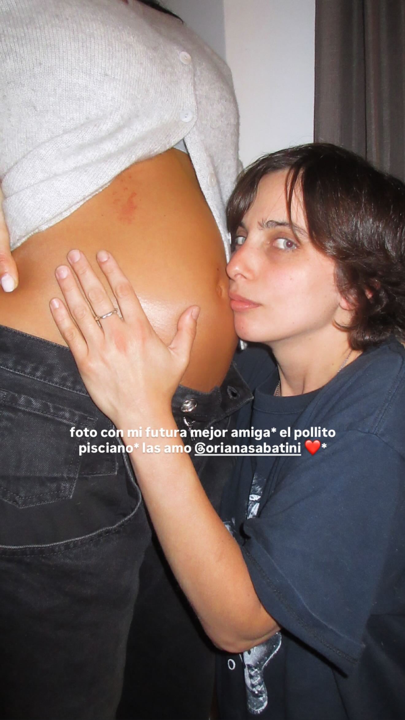 No faltaron las fotos para recordar la divertida reunión(Foto: Instagram @orianasabatini)