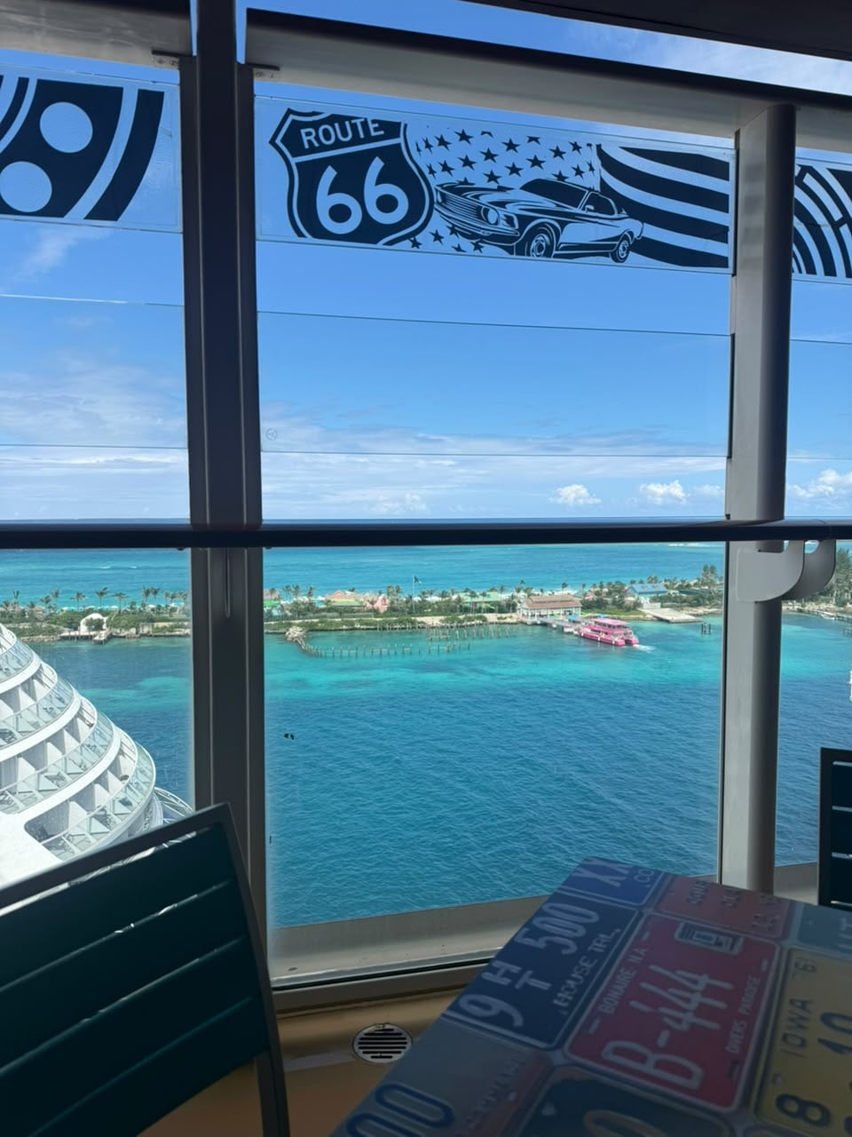 La vista de Bahamas desde el American Diner, en el crucero Norwegian Getaway