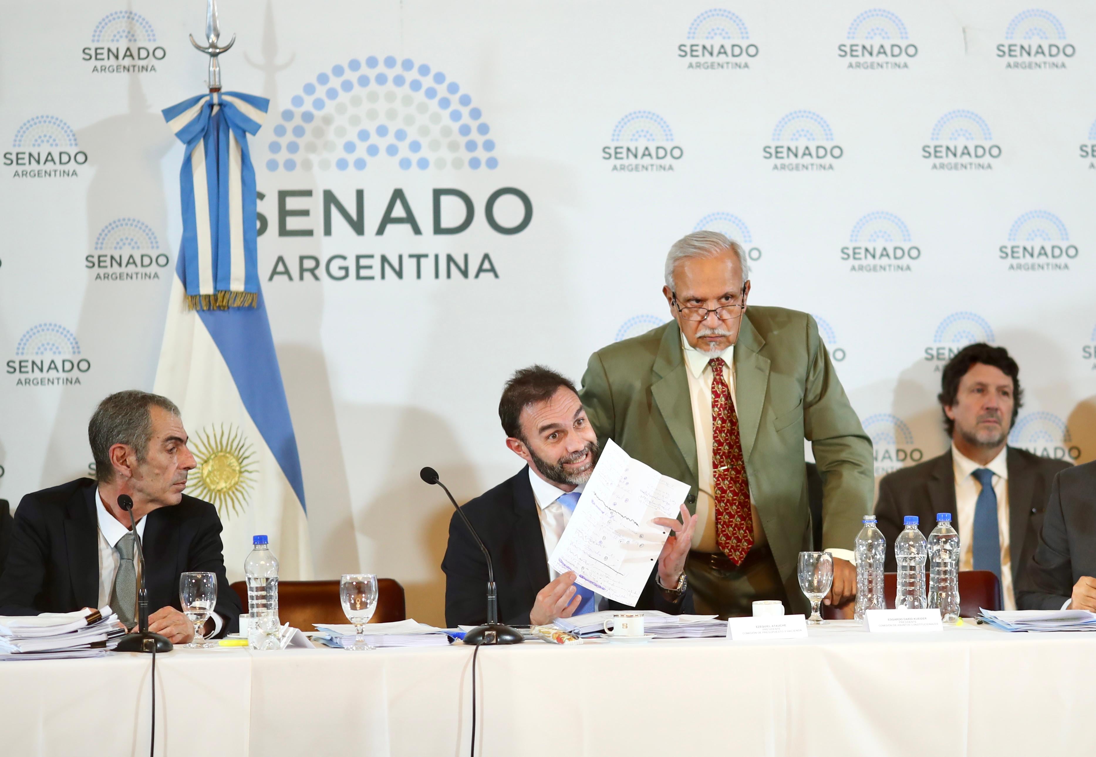 Atauche, Romero y Rodriguez Chirillo en el debate en comisión del Senado por Presupuesto y Hacienda