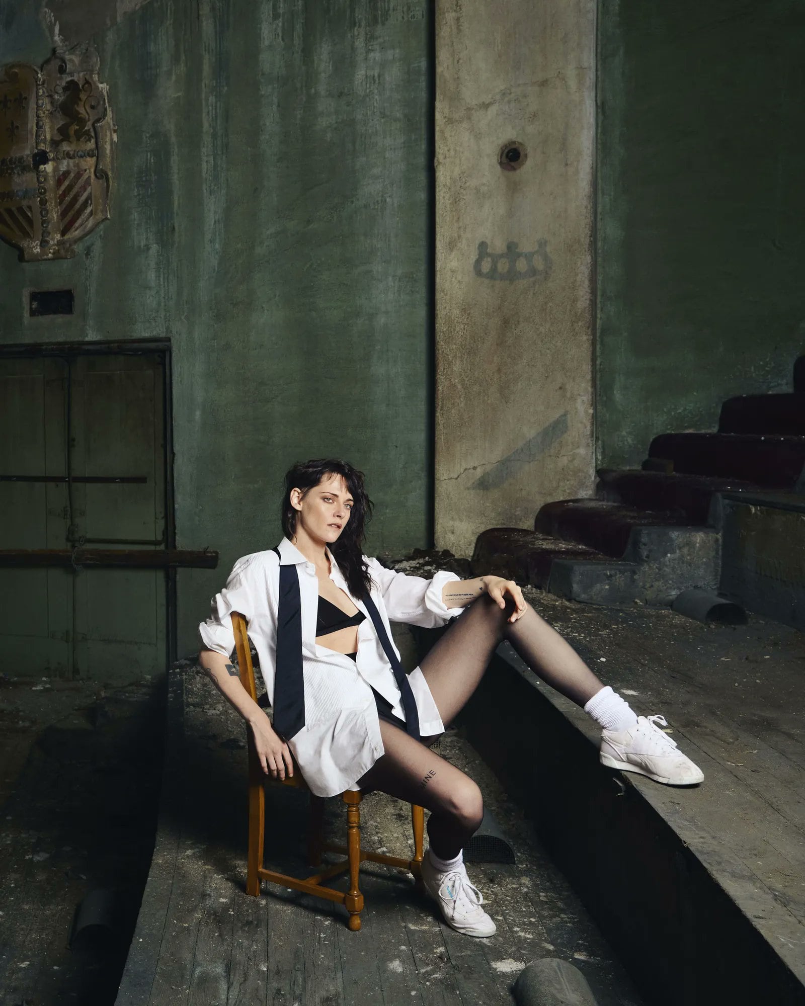 Kristen Stewart anunció la compra a través de un video a una revista de decoración