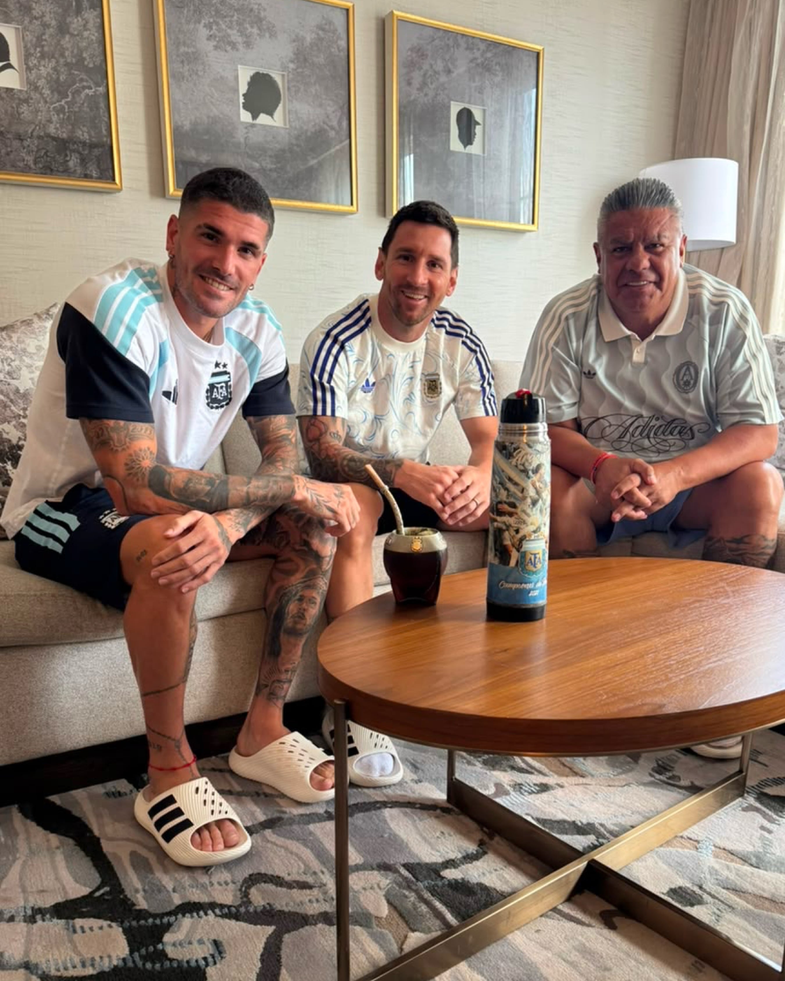 Los posteos de Chiqui Tapia en Instagram tras la victoria ante Inglaterra
