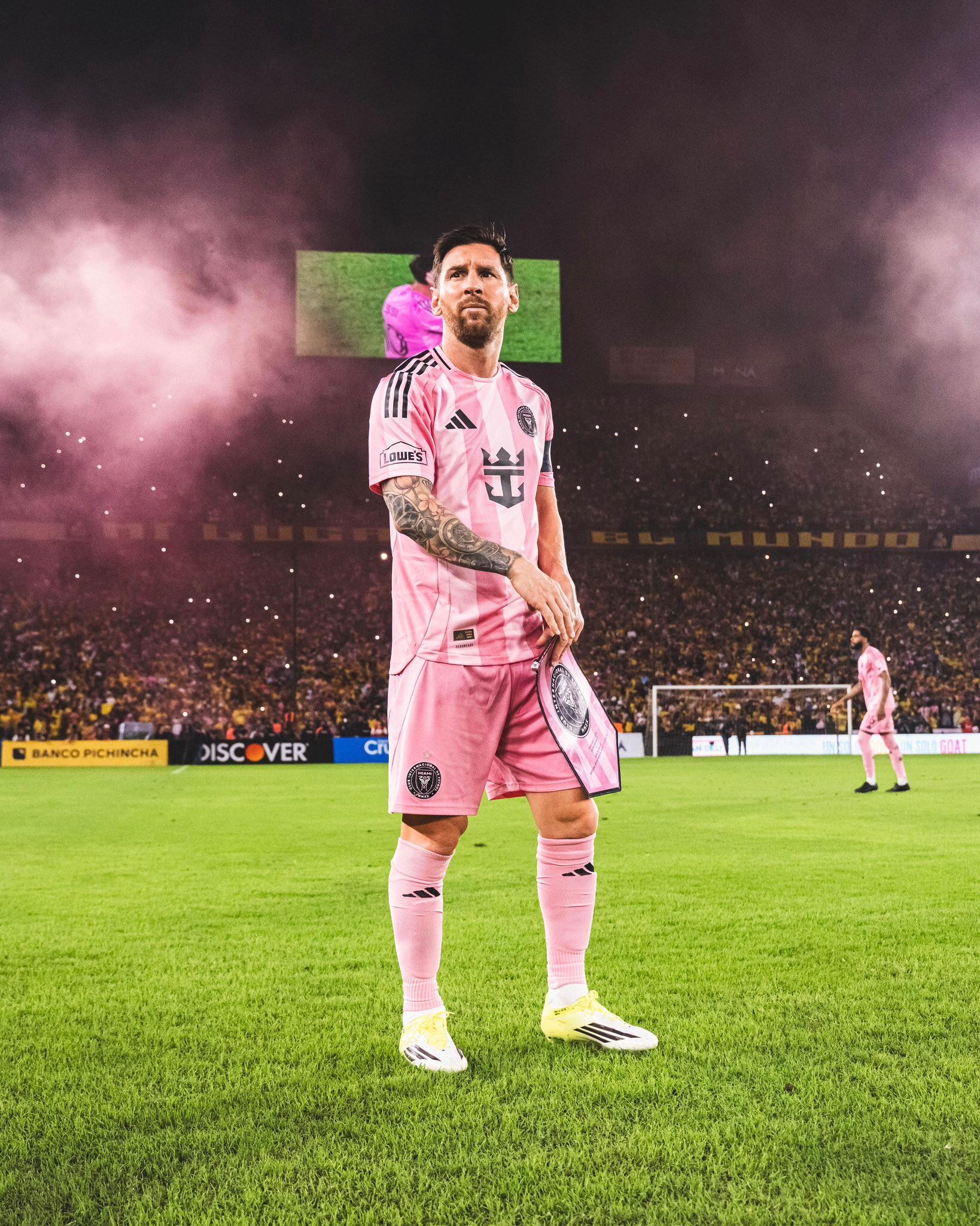 Lionel Messi jugó como titular y fue reemplazo por Luis Suárez al minuto 57