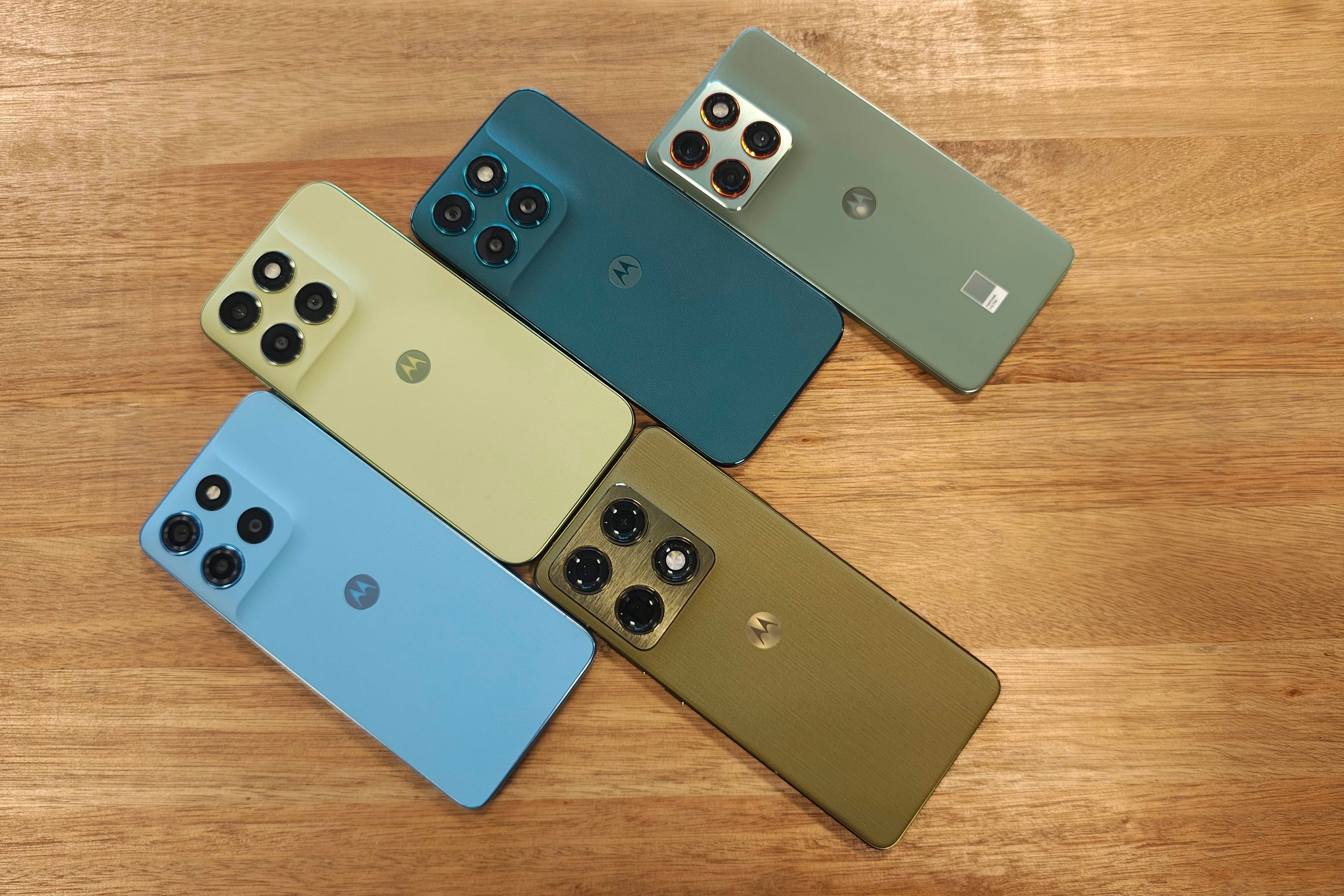 Motorola sigue apostando por la variedad de colores y texturas para sus smartphones en 2026