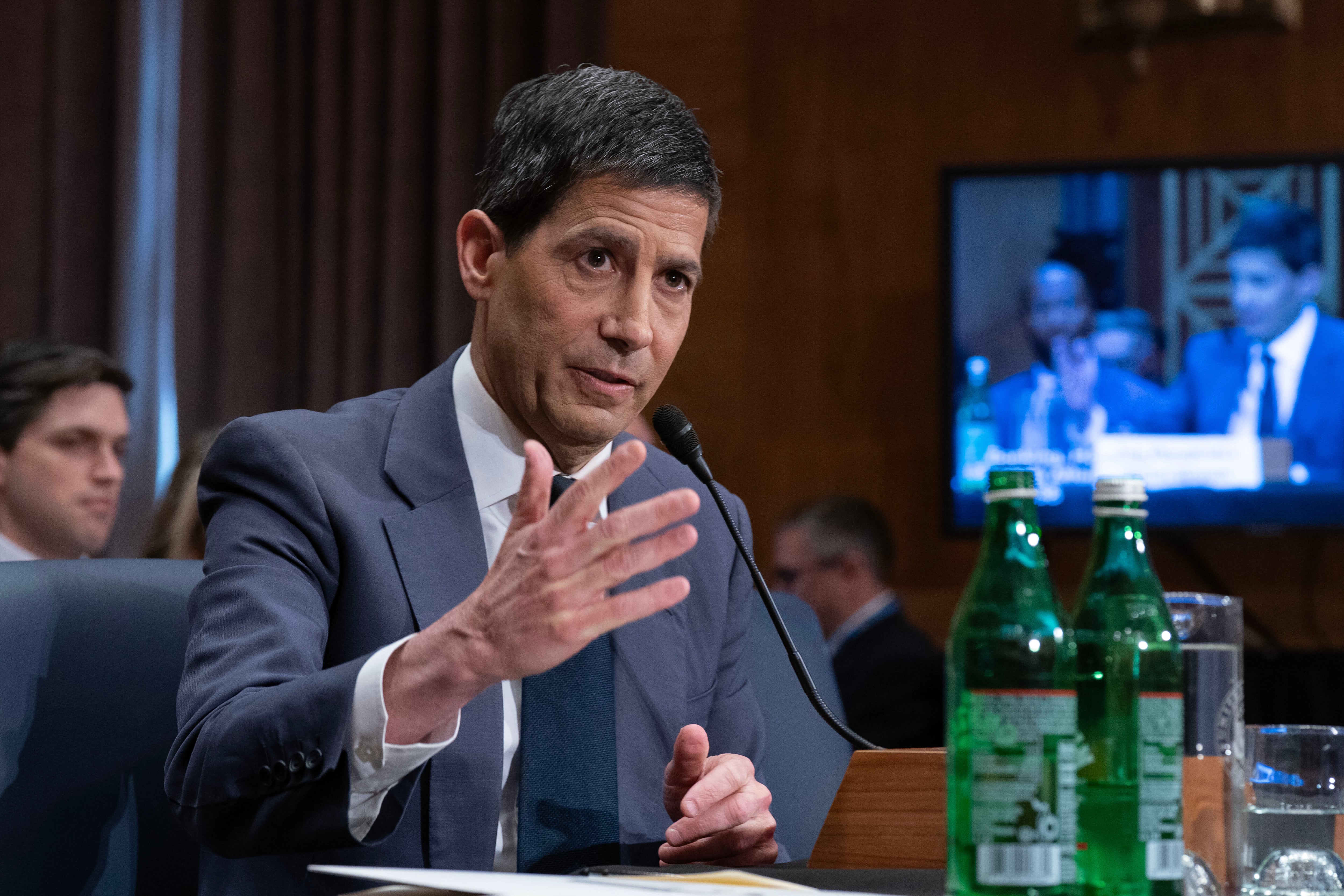 Kevin Warsh en su audiencia en el Congreso sobre su nominación para ser presidente de la Reserva Federal de Estados Unidos, en Washington el 21 de abril del 2026
