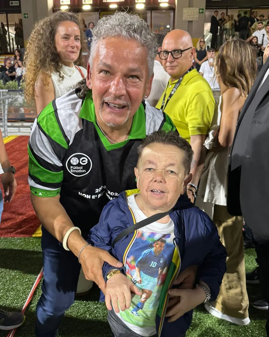 Con Roberto Baggio, ídolo del fútbol italiano