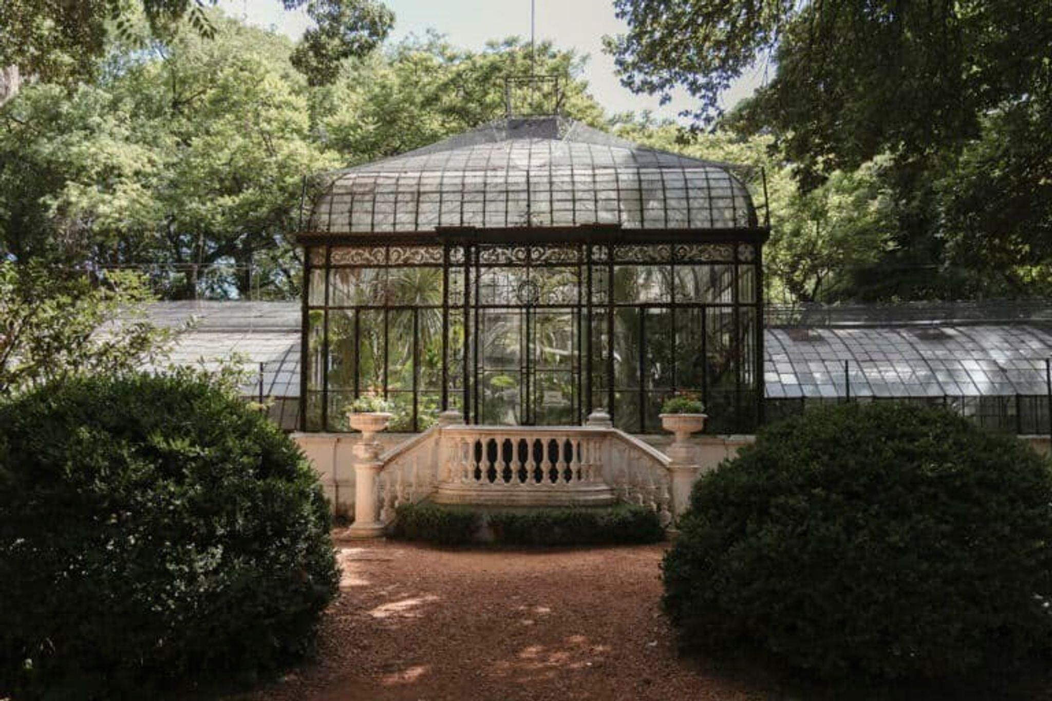 El Jardín Botánico de Buenos Aires es quizás una de las obras más emblemáticas de Thays