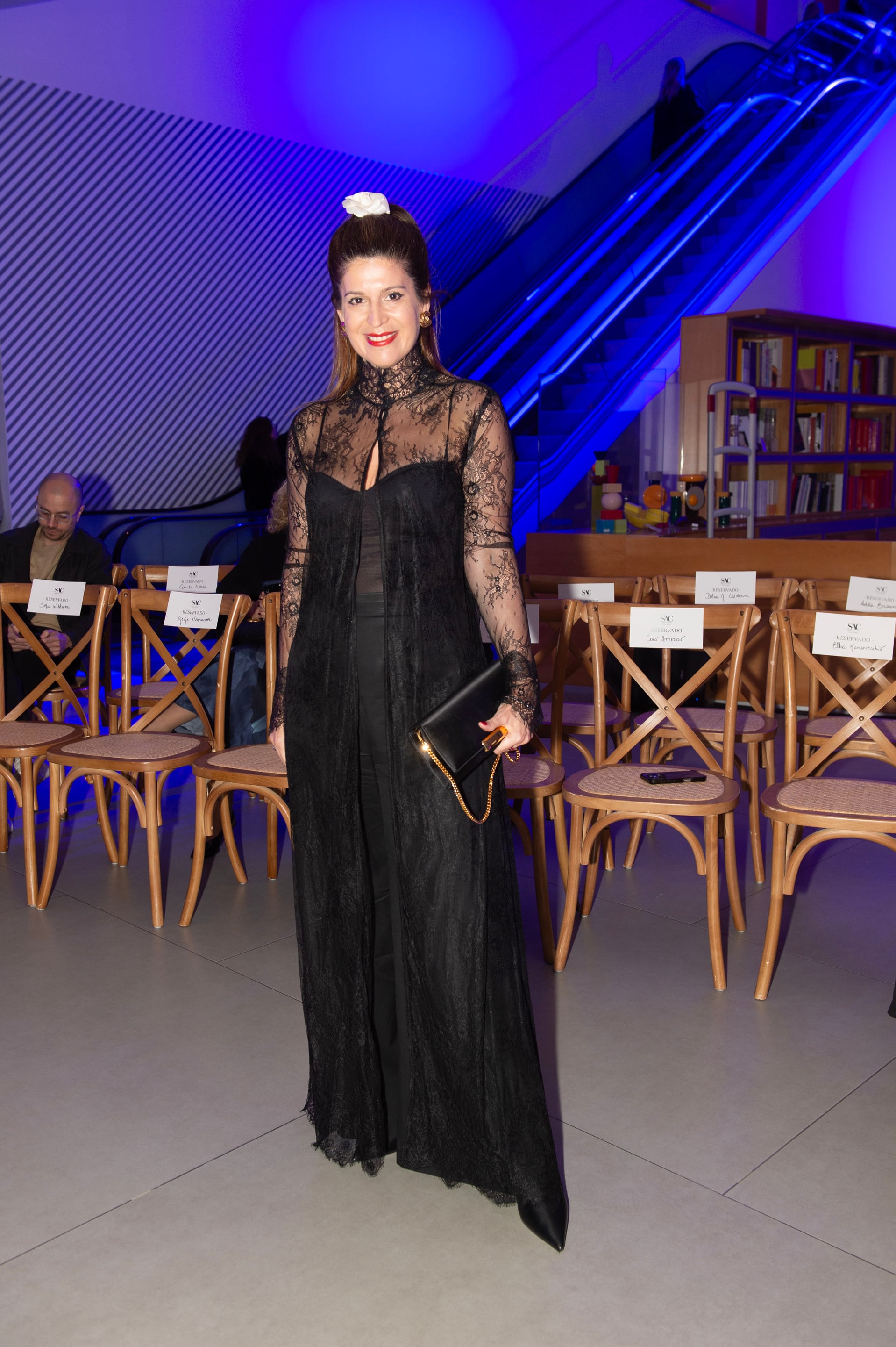 Con un look con encajes, Elba Marcovecchio