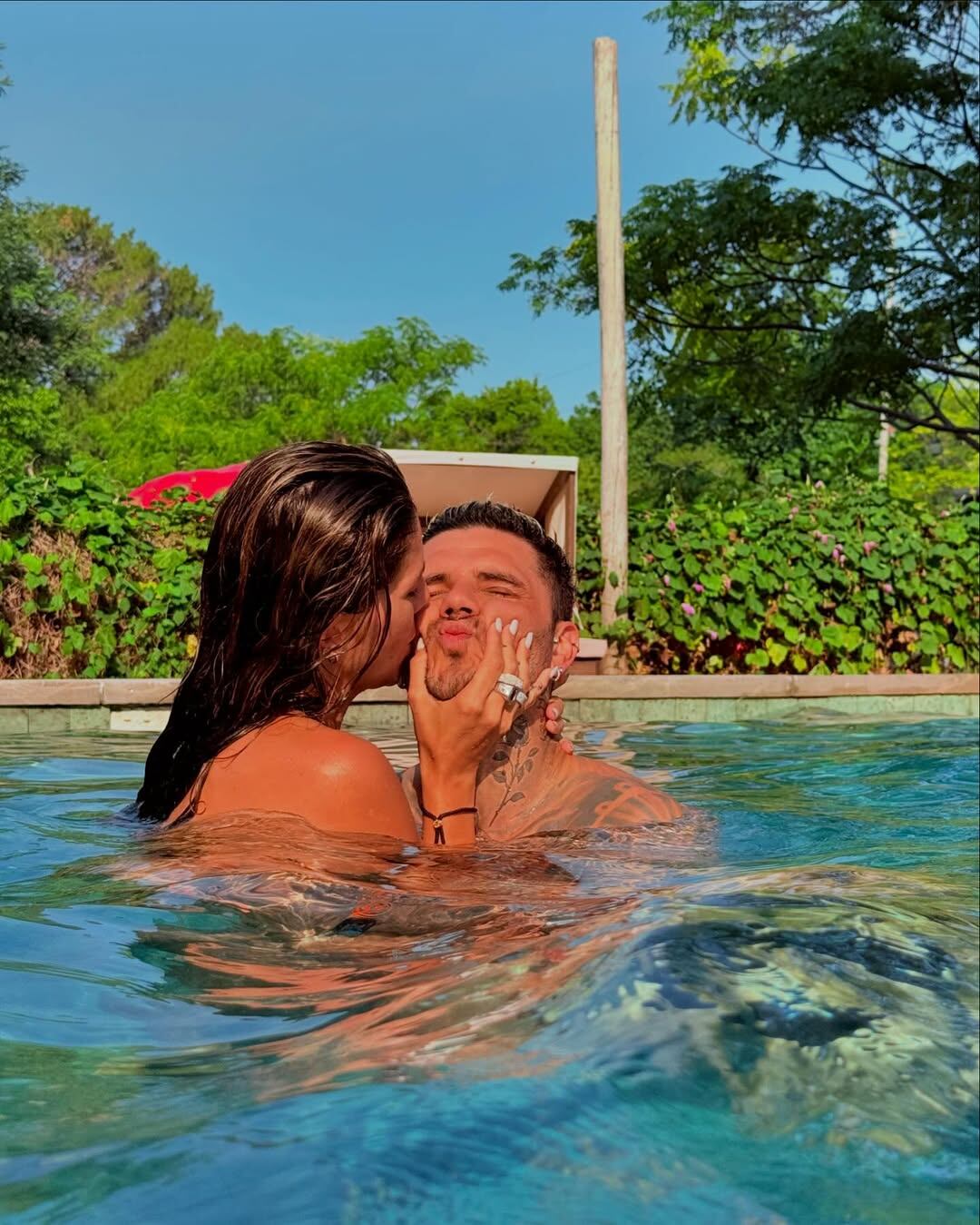 Las románticas postales de Mauro Icardi y la China Suárez que revolucionaron las redes (Captura: Instagram @mauroicardi)