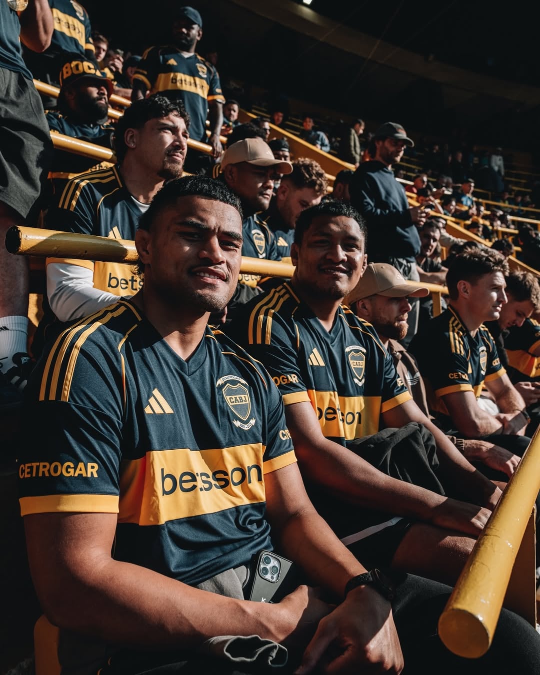 Los neozelandeses vivieron el clásico entre Boca y Racing (Foto: @allblacks)