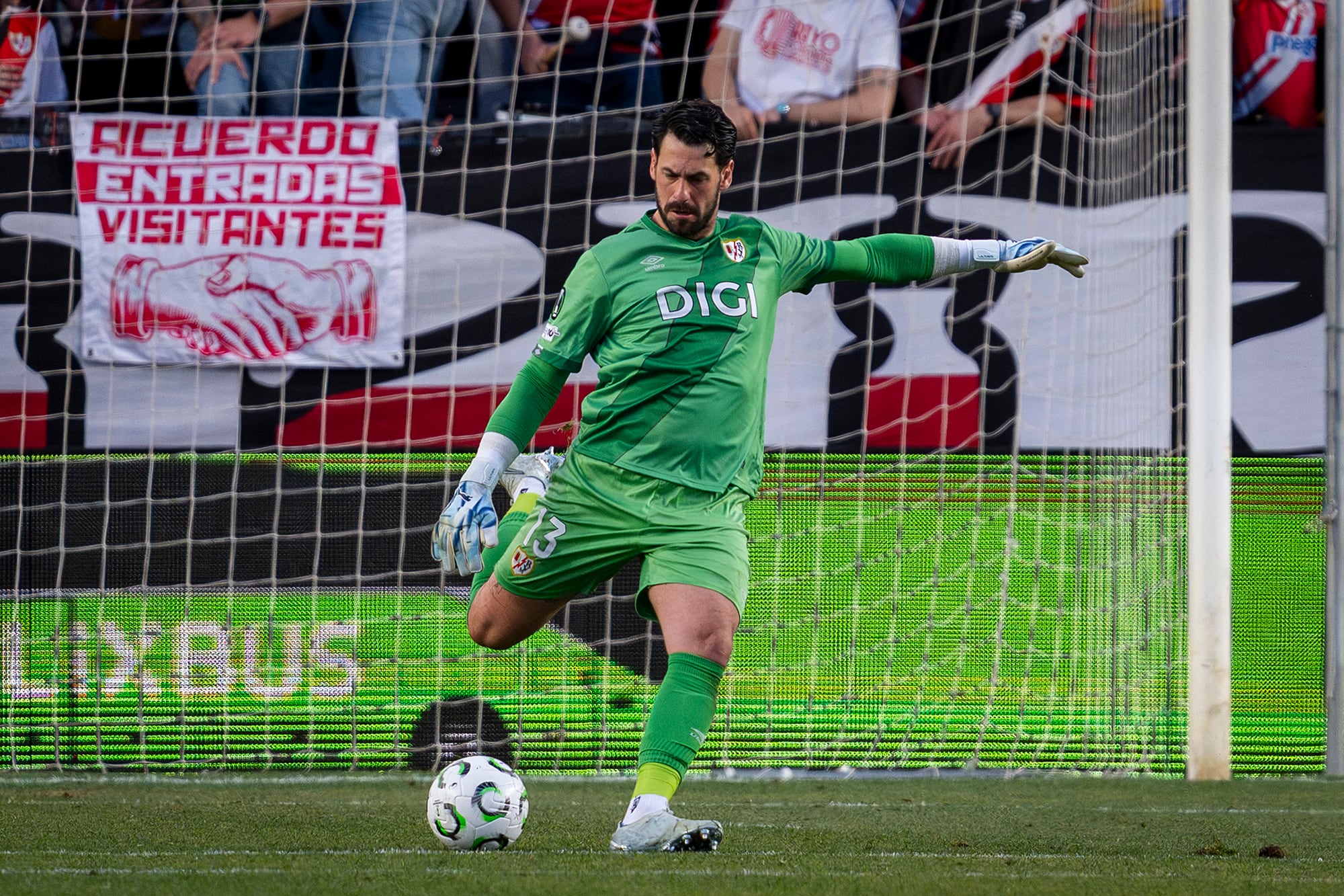 Augusto Batalla, otro aporte argentino en Rayo Vallecano (Photo by Alberto Gardin/Eurasia Sport Images/Getty Images)