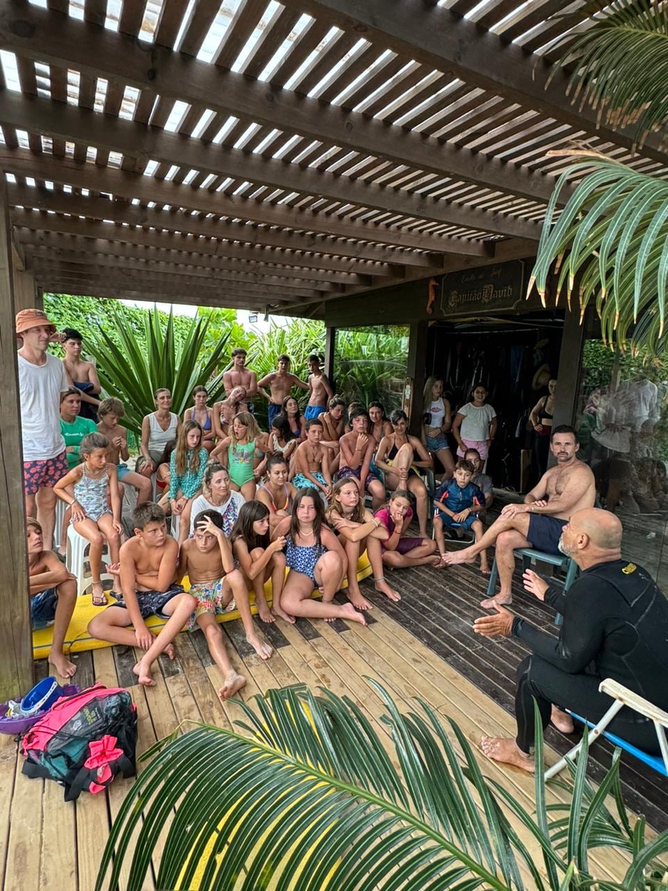 Lo suyo no es ayudar a profesionales a mejorar la técnica o lograr maniobras más audaces