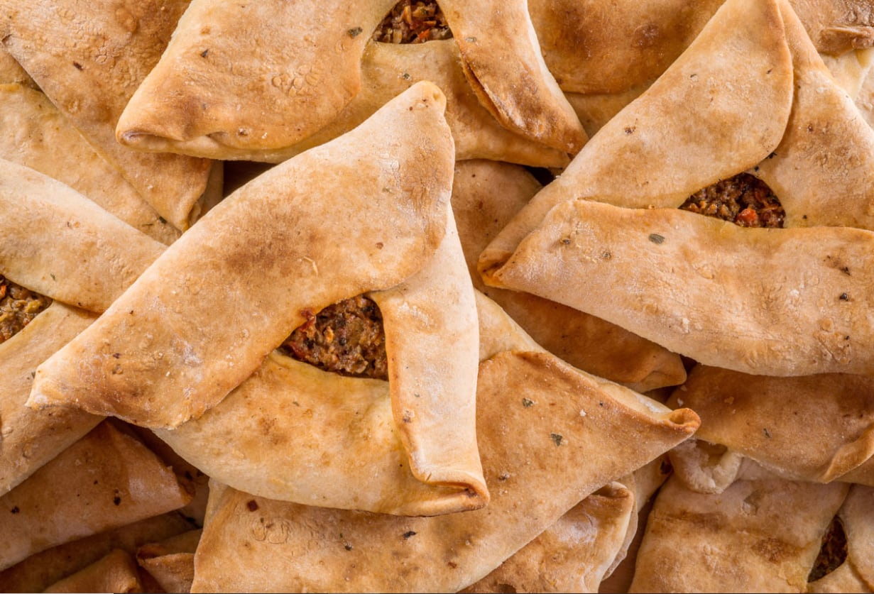 Las empanadas árabes o Fatay son uno de los antecedentes históricos de las empanadas