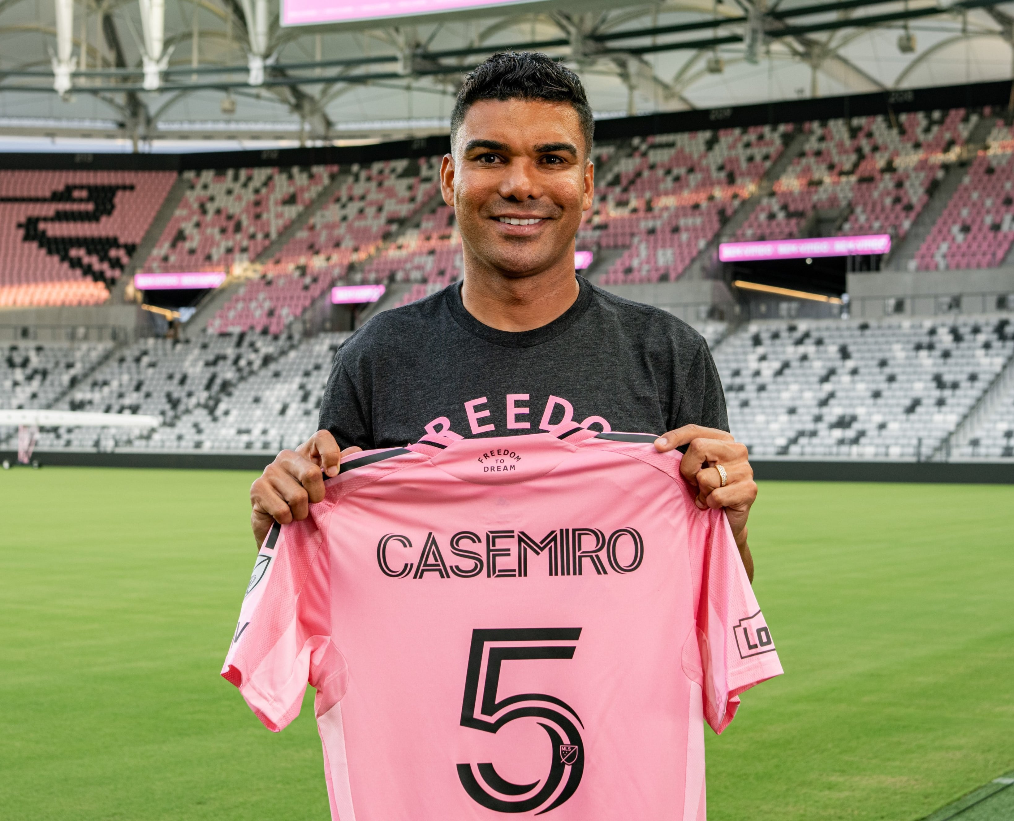 Nuevo compañero para Messi: Inter Miami anunció la llegada de Casemiro