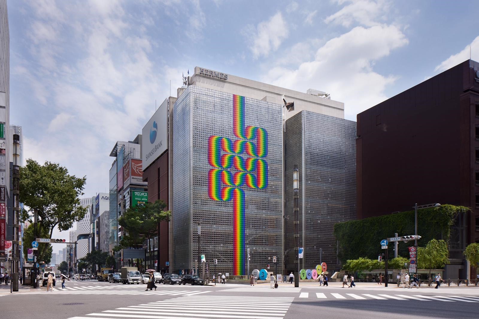 La Maison Hermès, en Tokio, intervenida con obra de Julio Le Parc