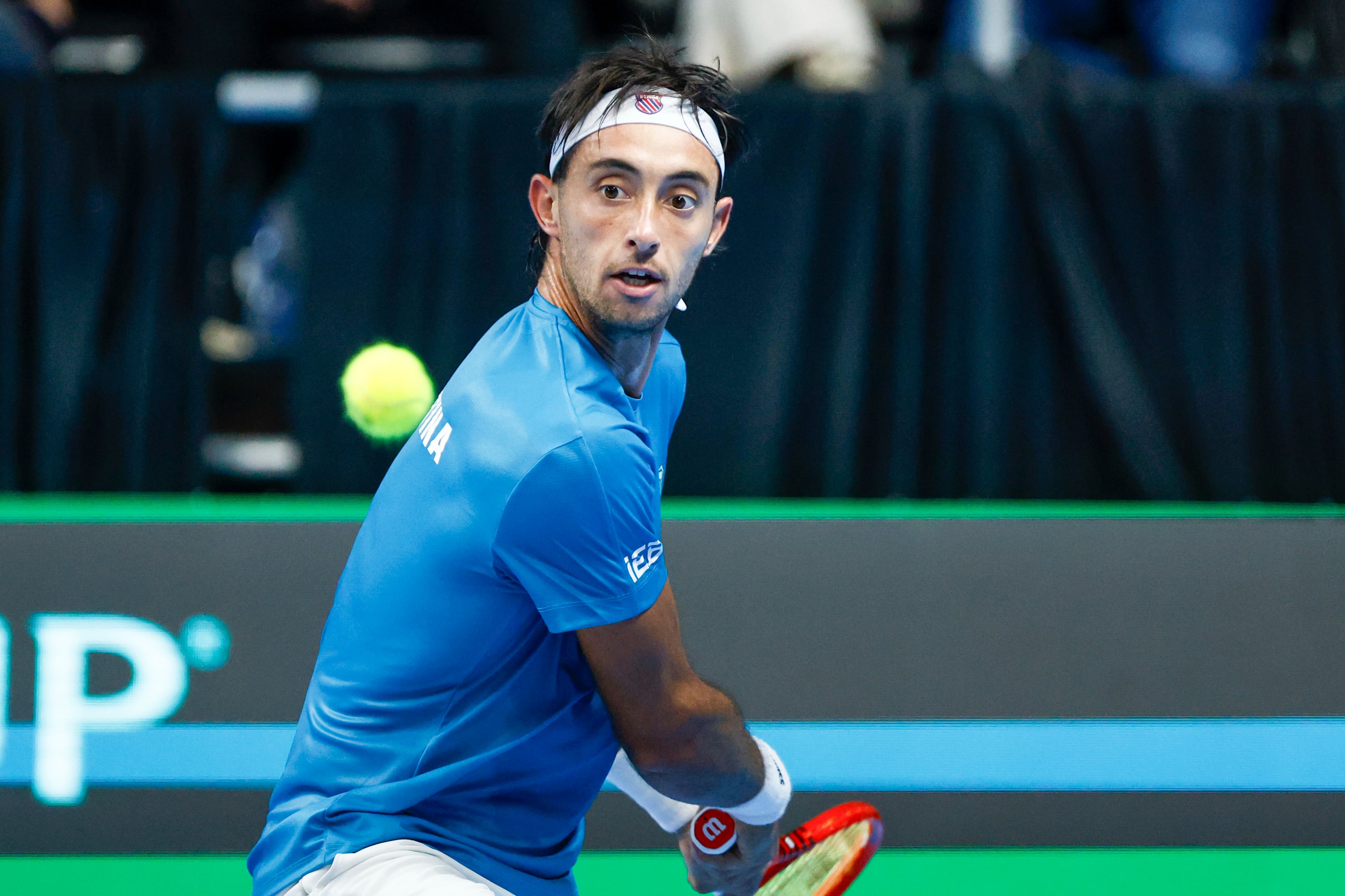 Thiago Tirante ganó su partido del sábado por el equipo argentino de Copa Davis, que juega contra Turquía para quedar en los Qualifiers de 2027.