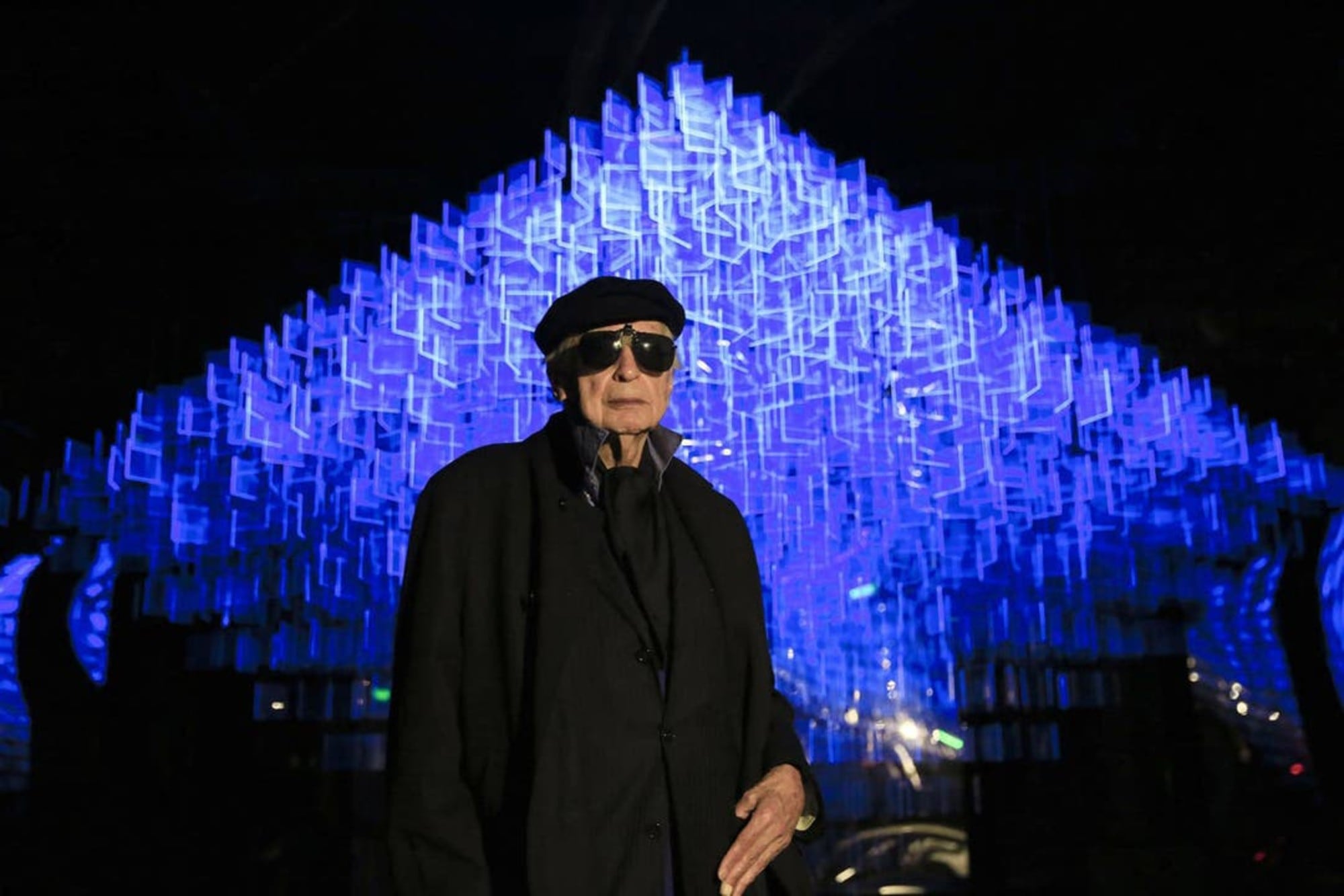 “Si tenés un objetivo, las condiciones se van a crear para que se realice”, dijo Le Parc a LA NACION en el Teatro Colón, donde trabajó como portero y fue una de las sedes de los homenajes de 2019