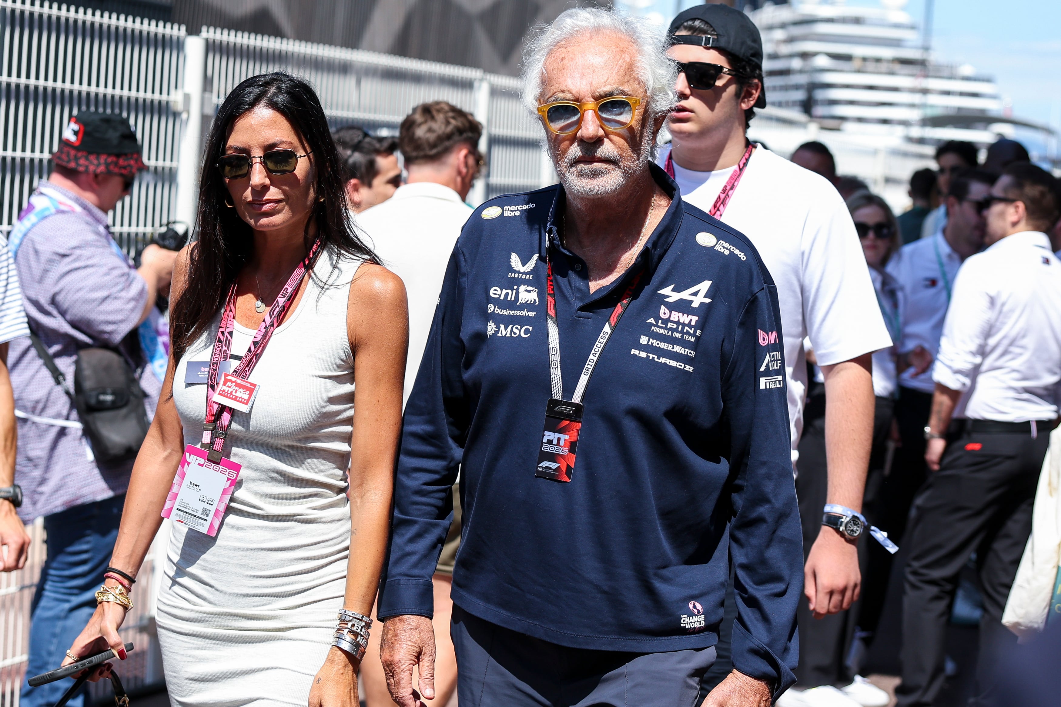 El
italiano Flavio
Briatore –director
de Alpine– y su
mujer, Elisabetta
Gregoraci