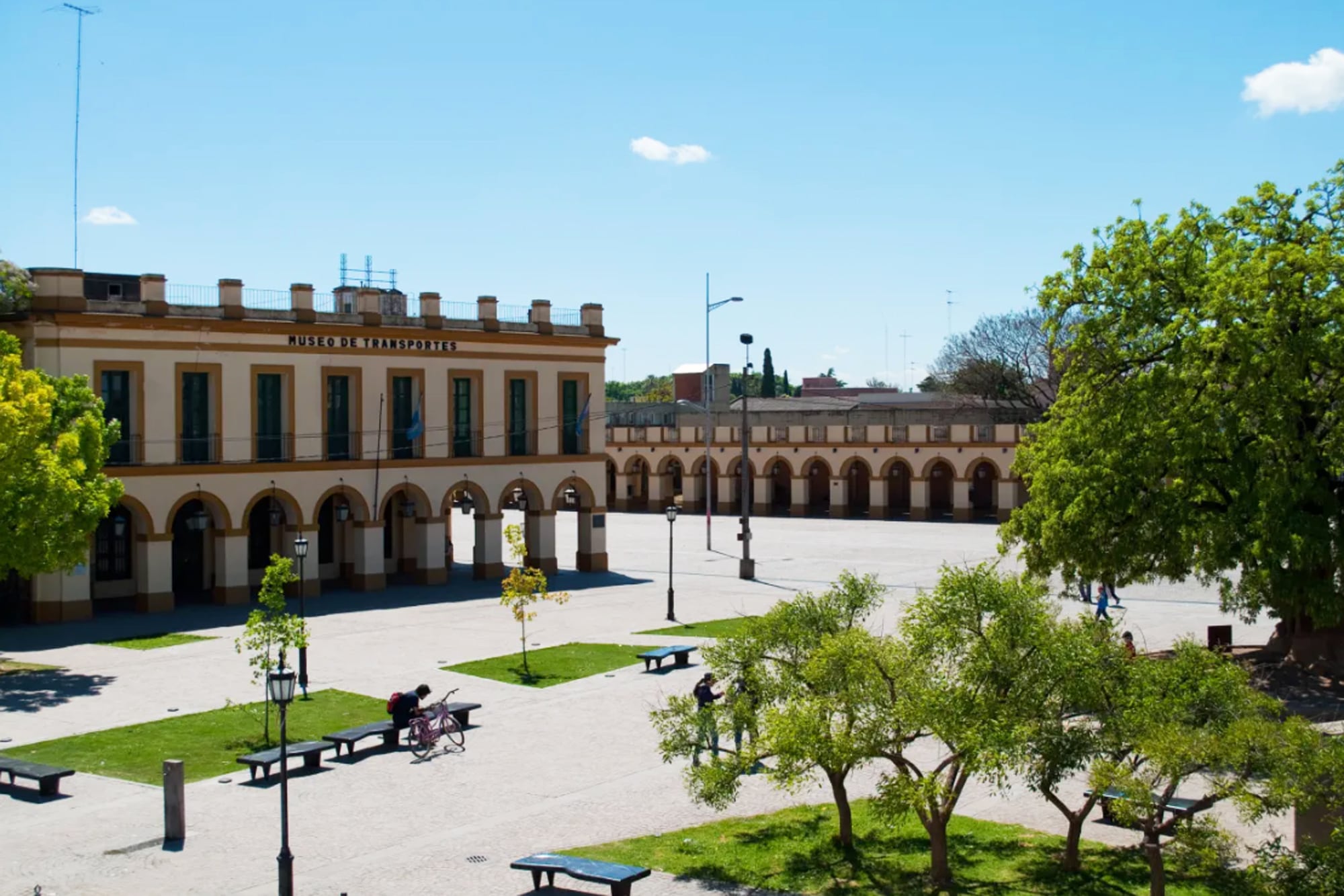 El Museo de Transporte de Luján se creó en 1940 y es parte del Complejo Museográfico provincial Enrique Udaondo