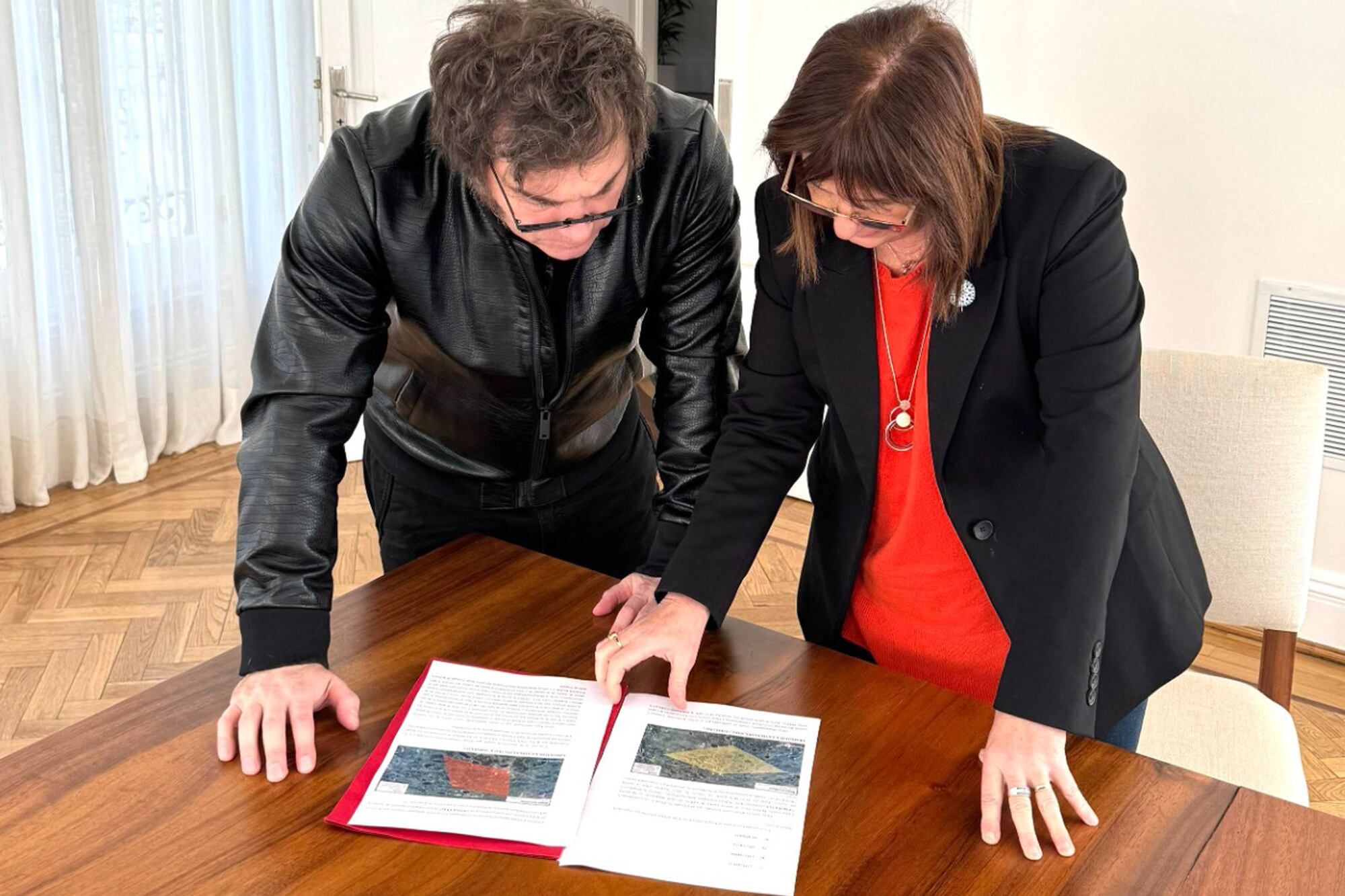 Javier Milei y la ministra Patricia Bullrich