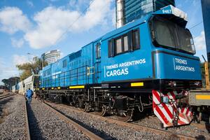 Cómo son las nuevas locomotoras chinas del tren San Martín Cargas