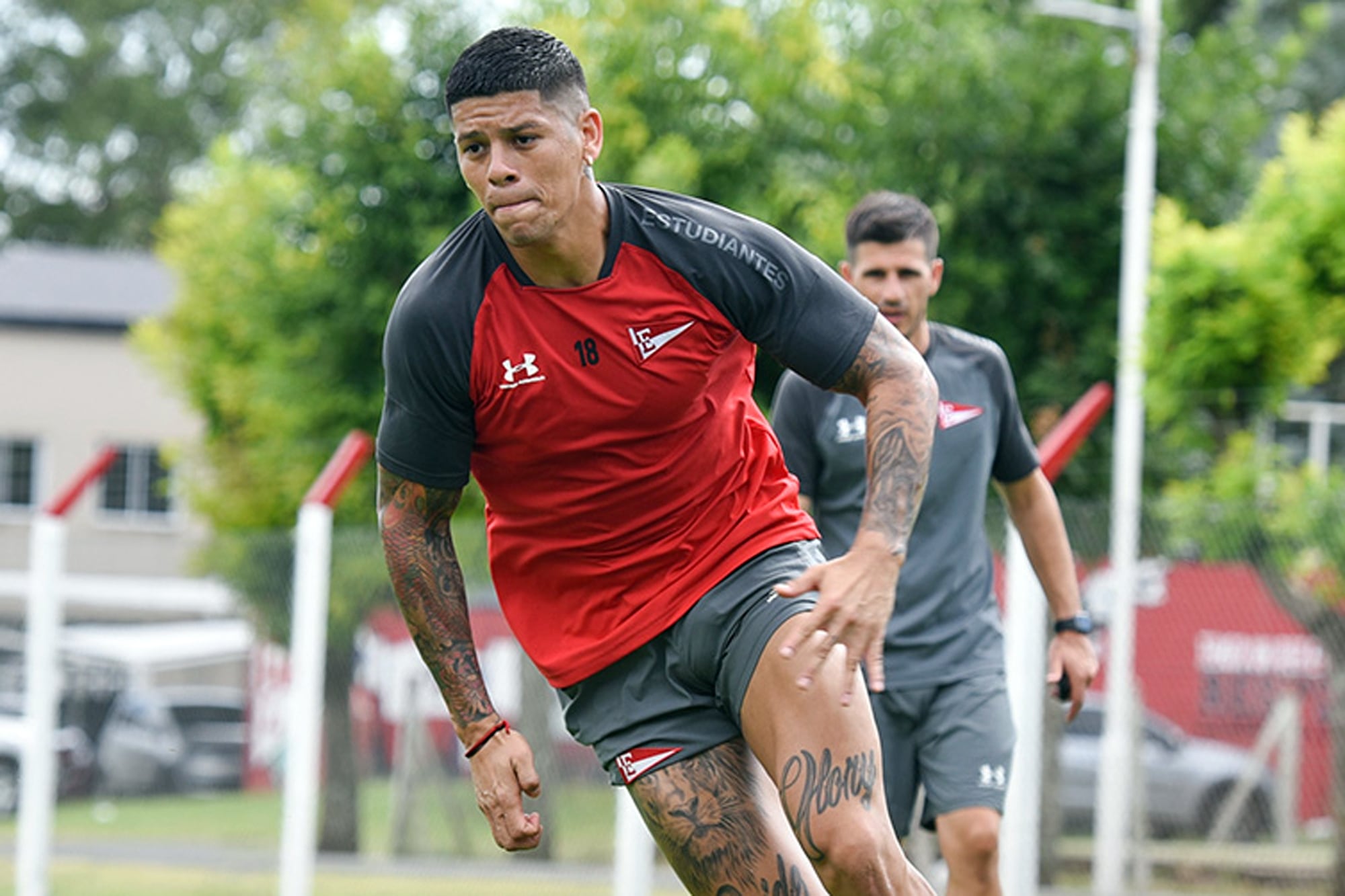 Marcos Rojo pidió ser transferido a Estudiantes, que tiene que afrontar las semifinales de la Copa Libertadores frente a Flamengo