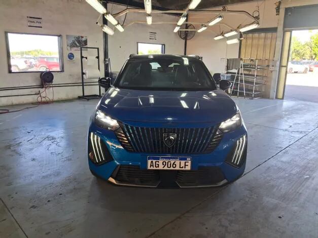 Subastan autos de Peugeot, Fiat, Jeep y Citroën desde $15 millones: cómo participar 10 Peugeot E-2008 (con 1969 kilómetros)