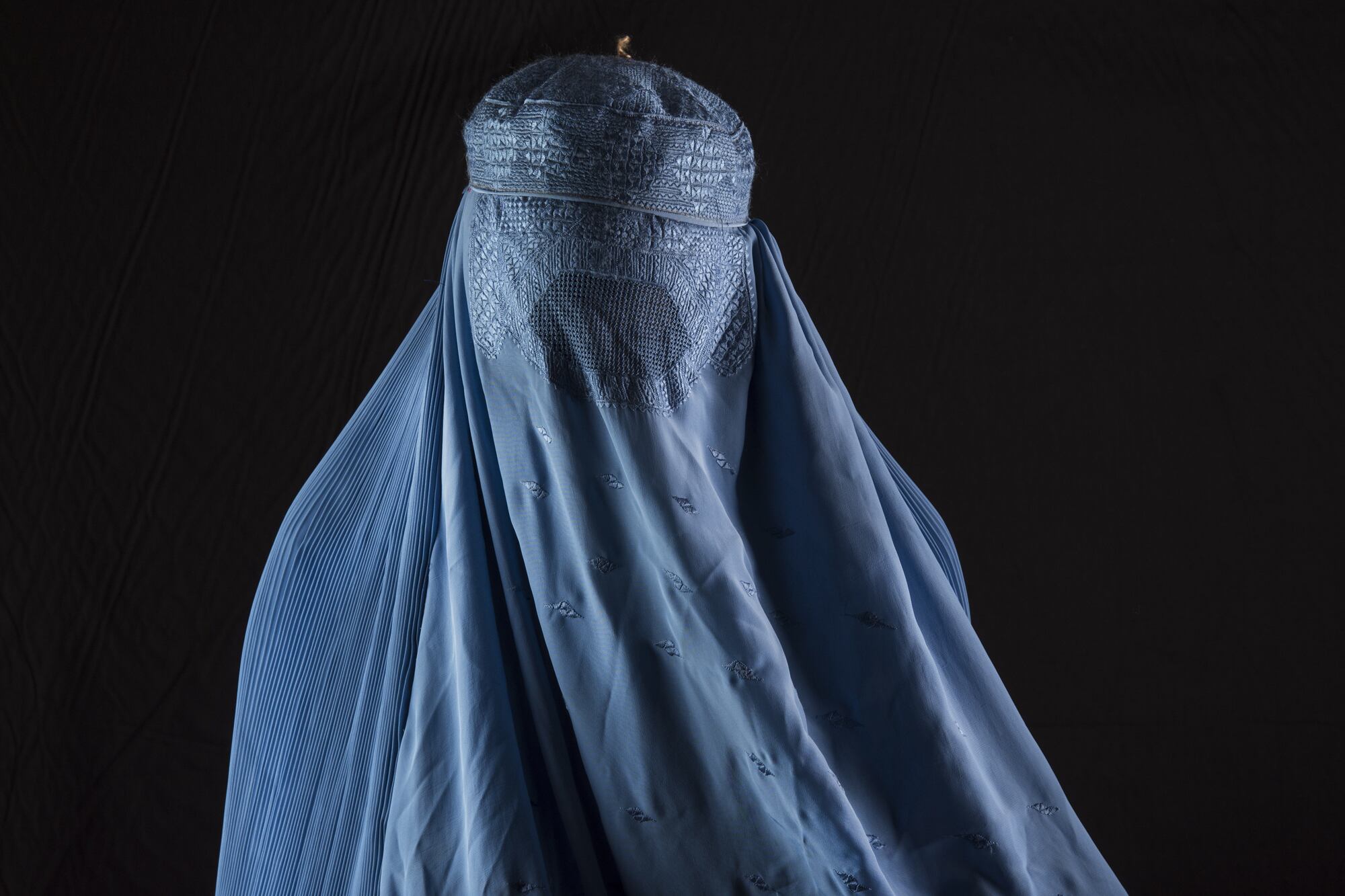 Mujer utilizando un burka