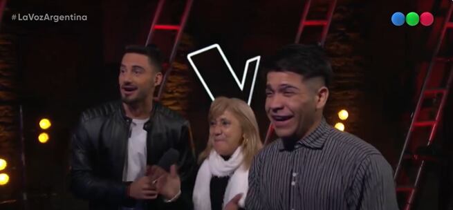 El hijo y la amiga de Patricia la acompañaron al piso del programa (Foto: @lavozargentina)