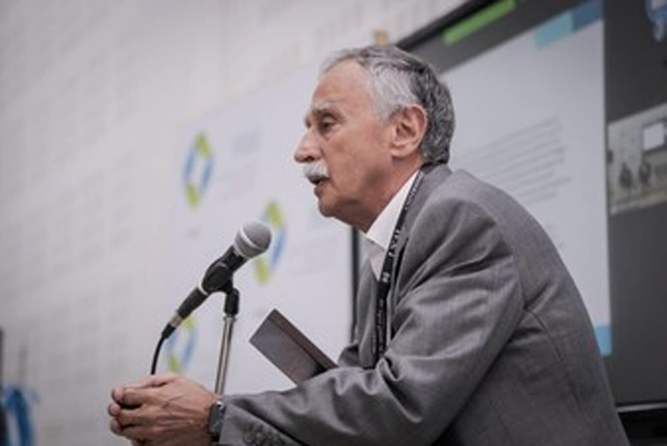 Mario Lugones, Ministro de Salud