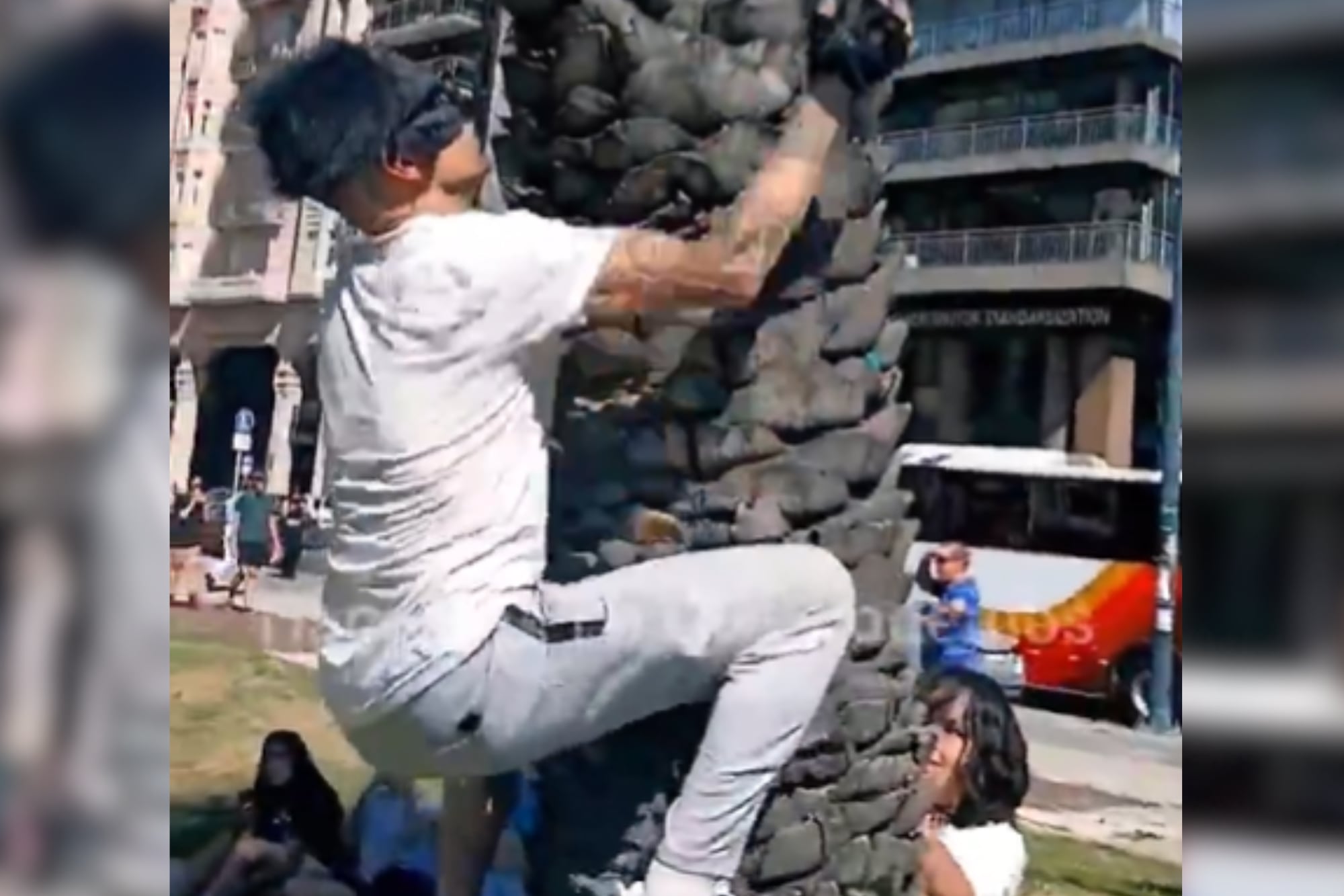 Sorpresa en Córdoba por el therian mono de 38 años: “Me siento así desde muy chico”