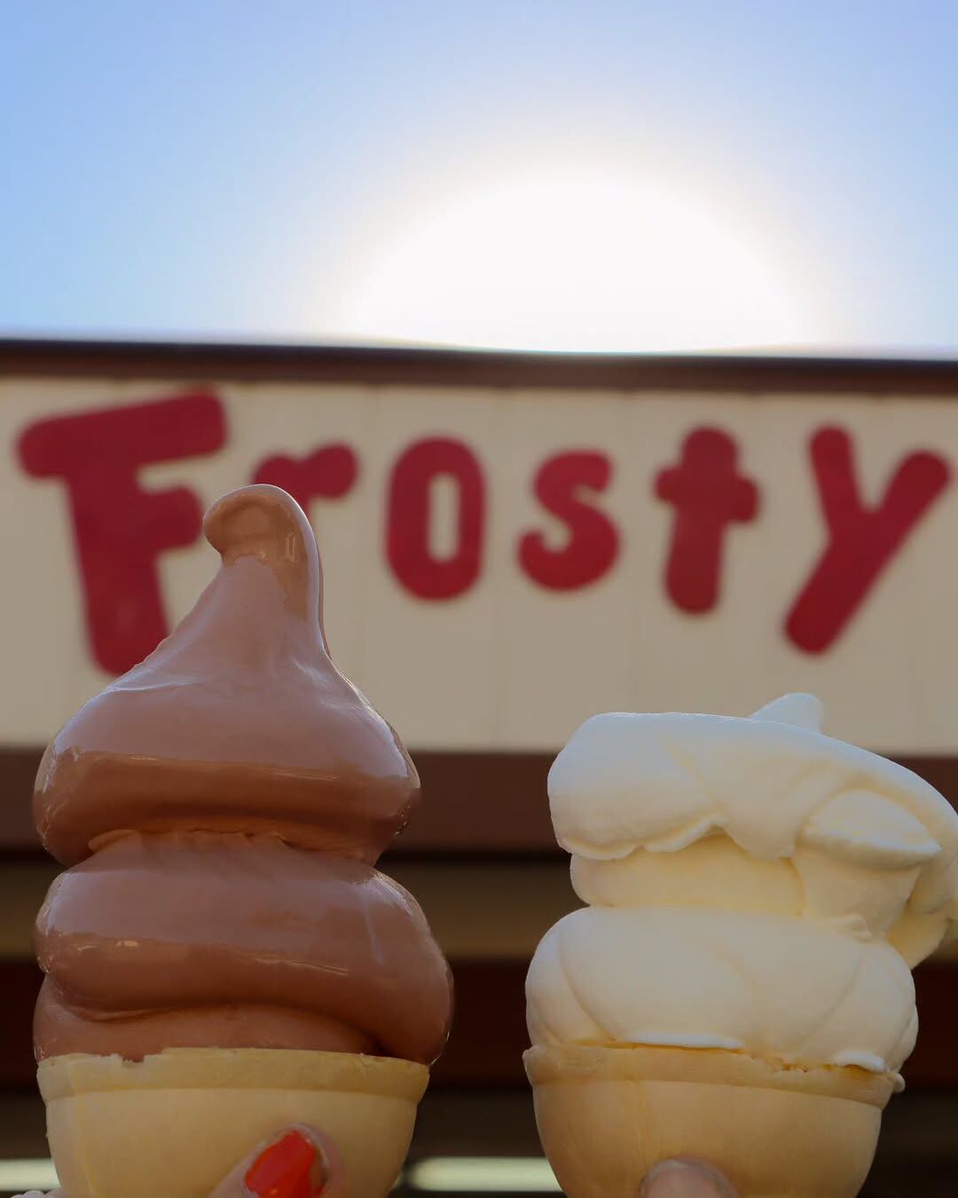 La heladería Frosty de Jamestown debe preguntarle a los clientes si están seguros de pedir el cono gigante