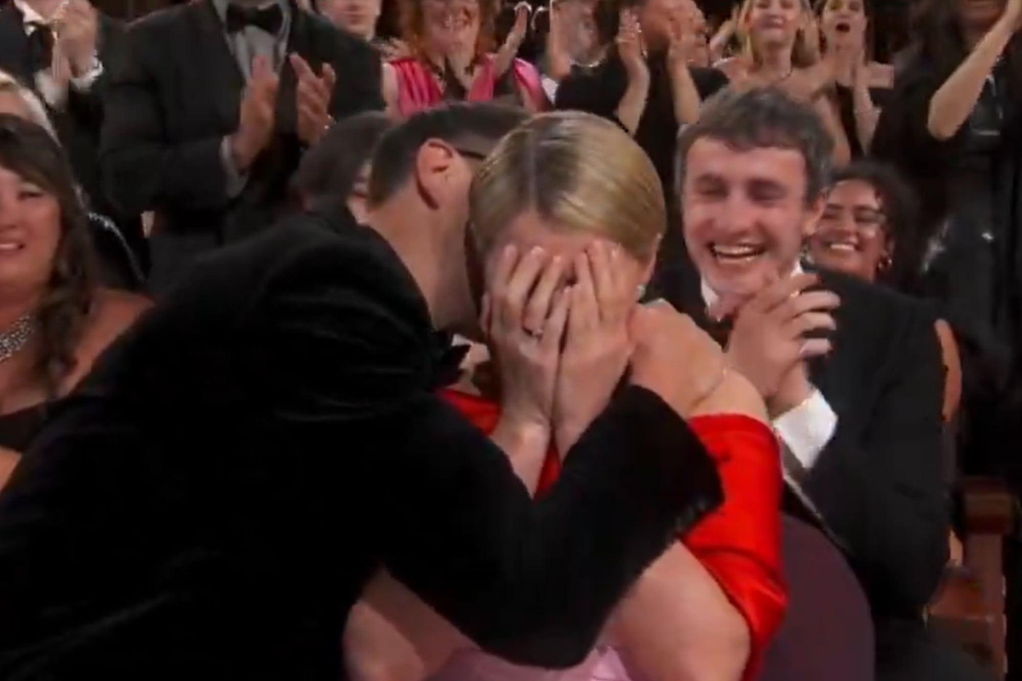 La historia de amor de Jessie Buckley, la ganadora del Oscar: una cita a ciegas, un ultimátum y una hija en común