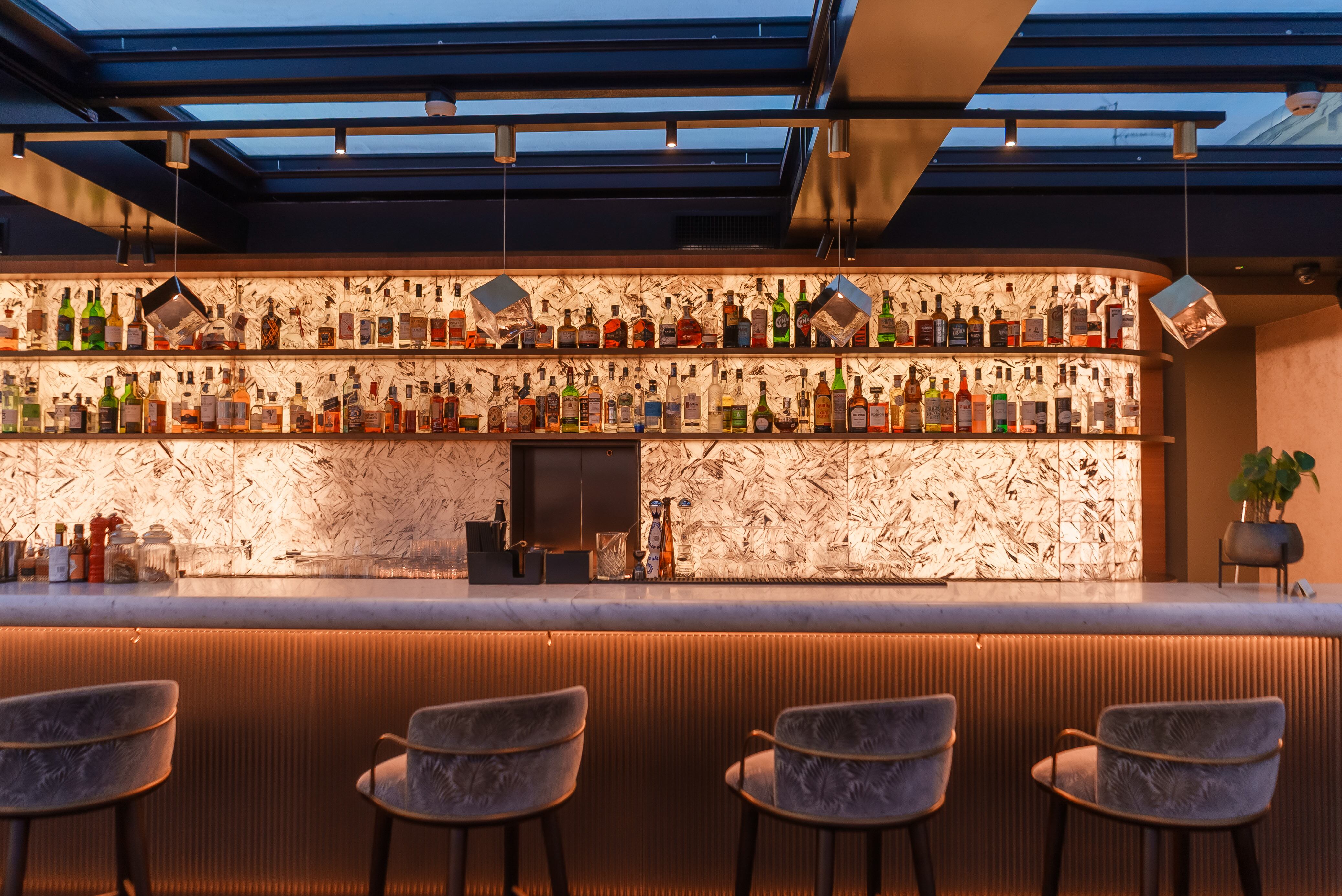 Barra del Charlie's Rooftop