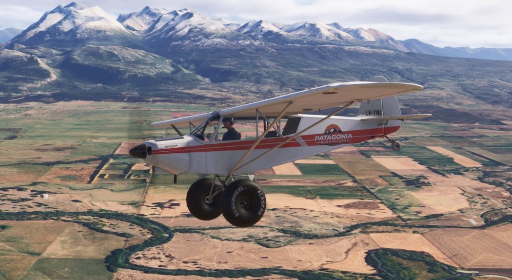 Patagonia infinita: la iniciativa aérea que permite descubrir tulipanes, montañas, lagos y glaciares